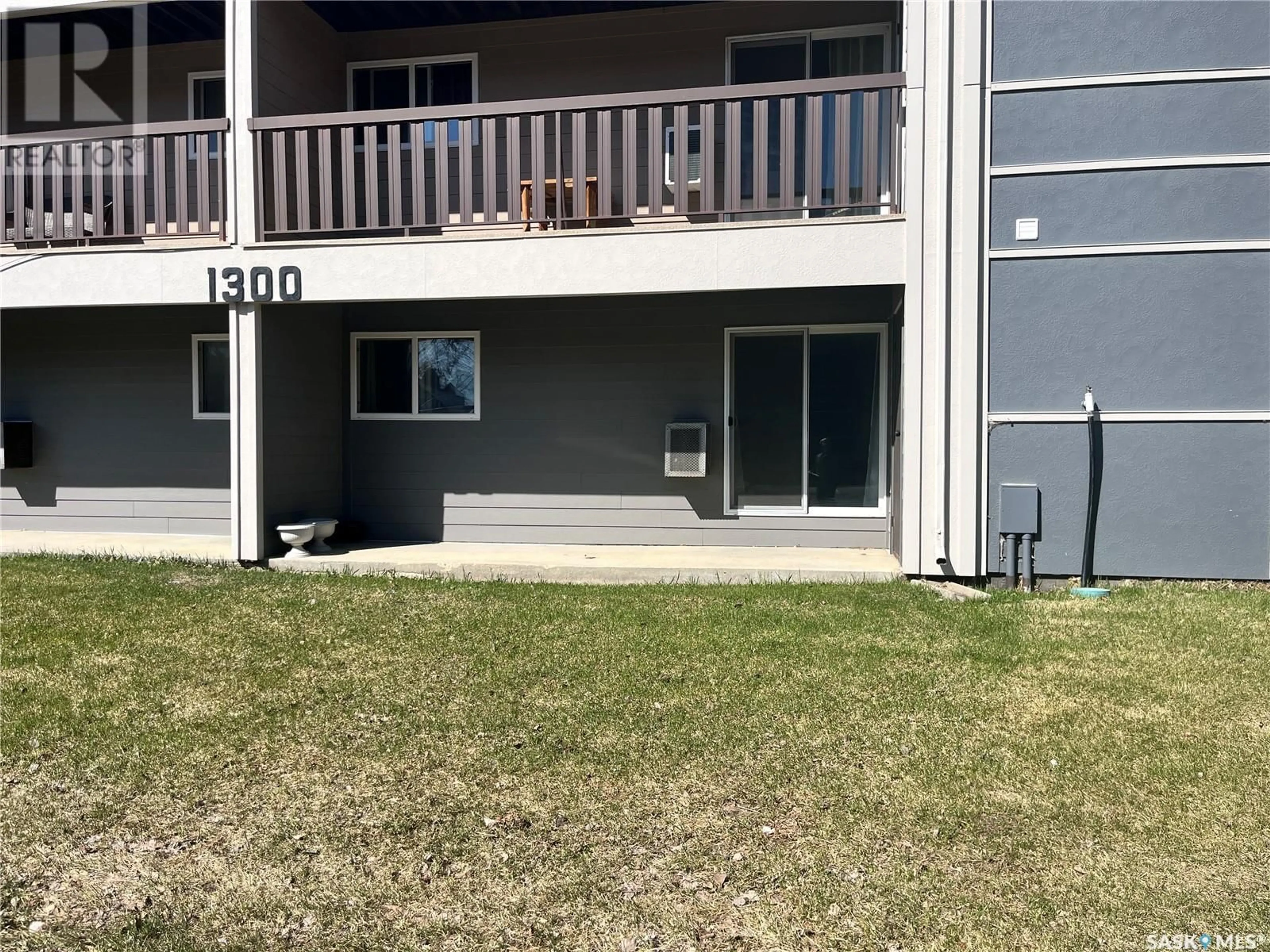 Patio, unknown for 115th - 1312 425 STREET, Saskatoon Saskatchewan S7N2E5