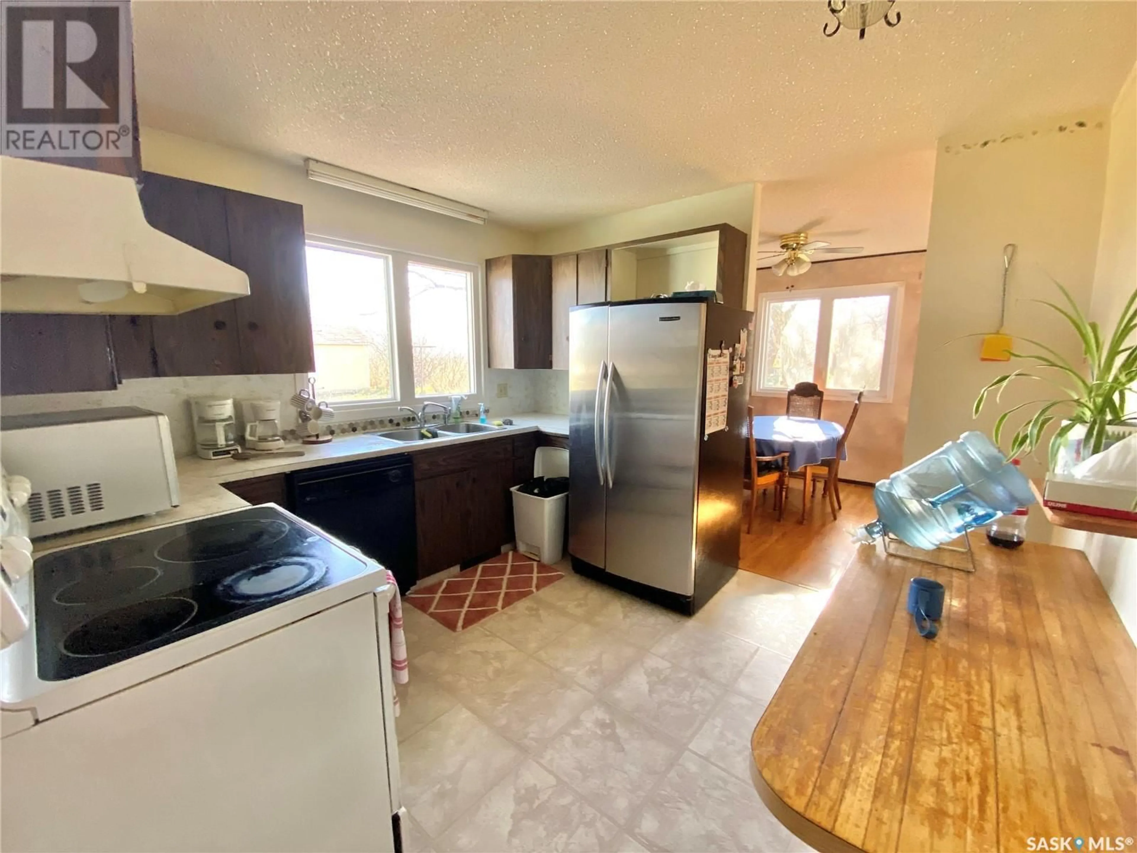 Unknown for 209 3RD AVENUE, Frontier Saskatchewan S0N0W0