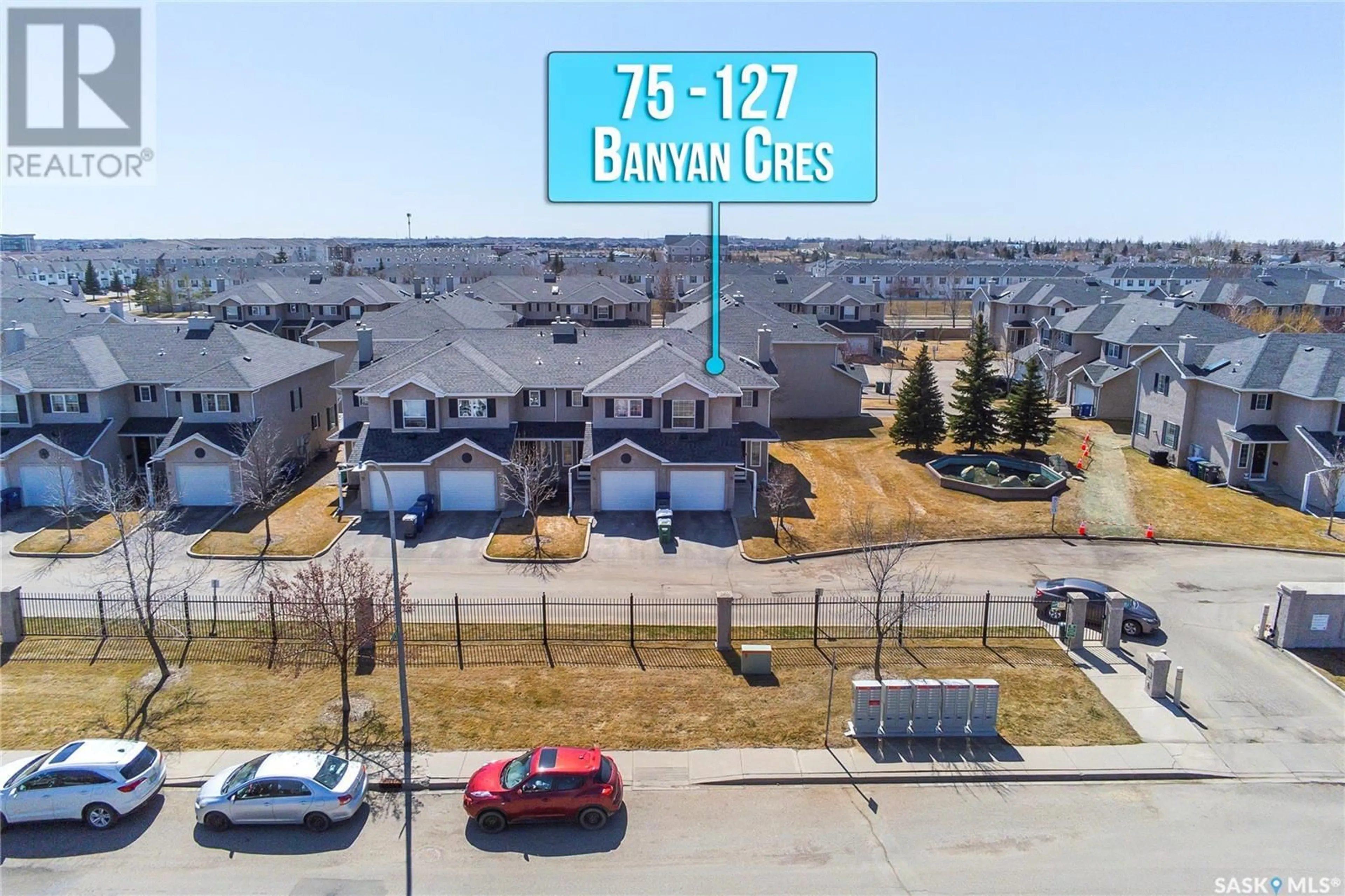 A pic from outside/outdoor area/front of a property/back of a property/a pic from drone, unknown for 75 127 BANYAN CRESCENT, Saskatoon Saskatchewan S7V1G5