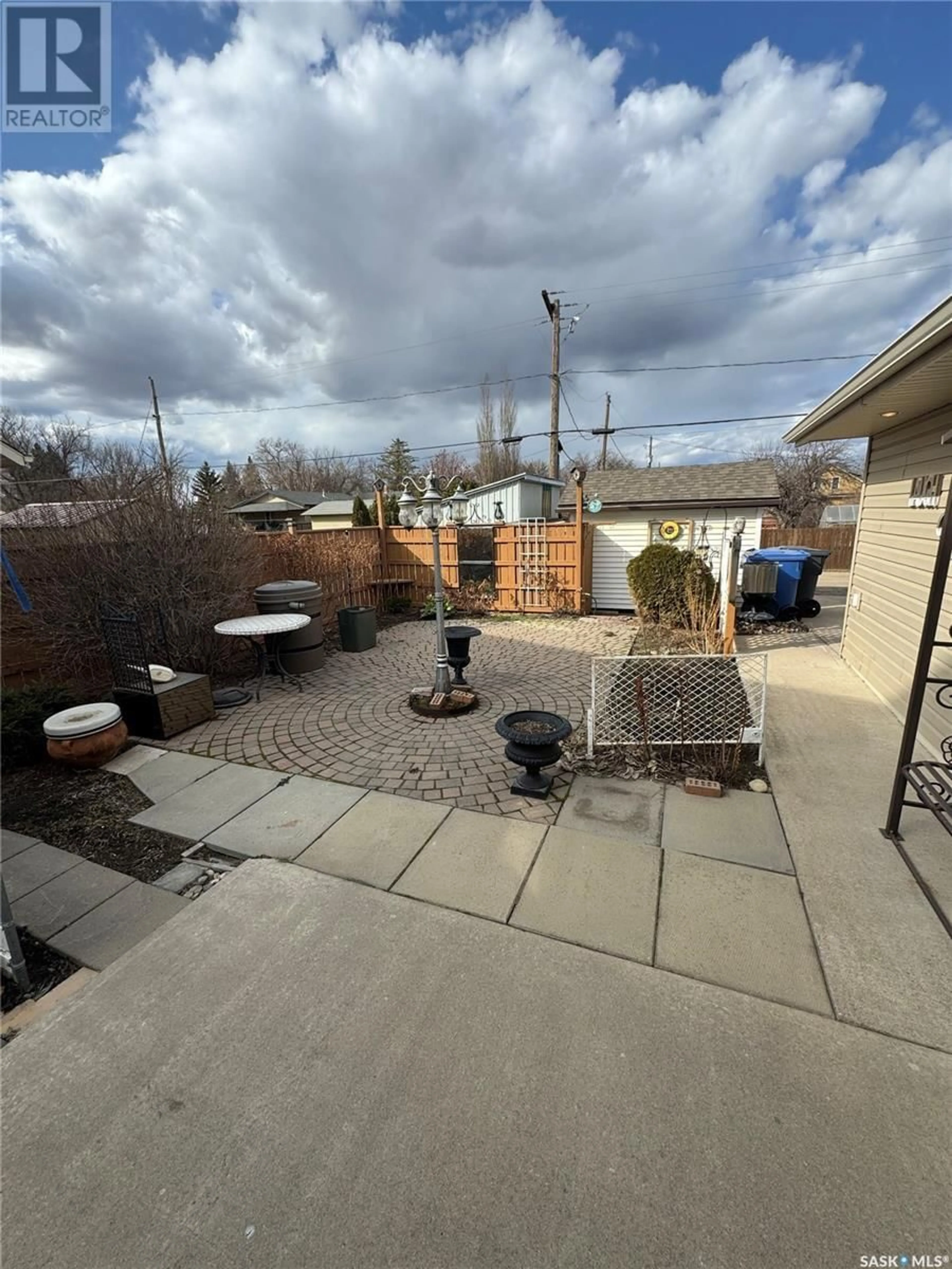 Patio, street for 26 2ND STREET, Leask Saskatchewan S0J1M0