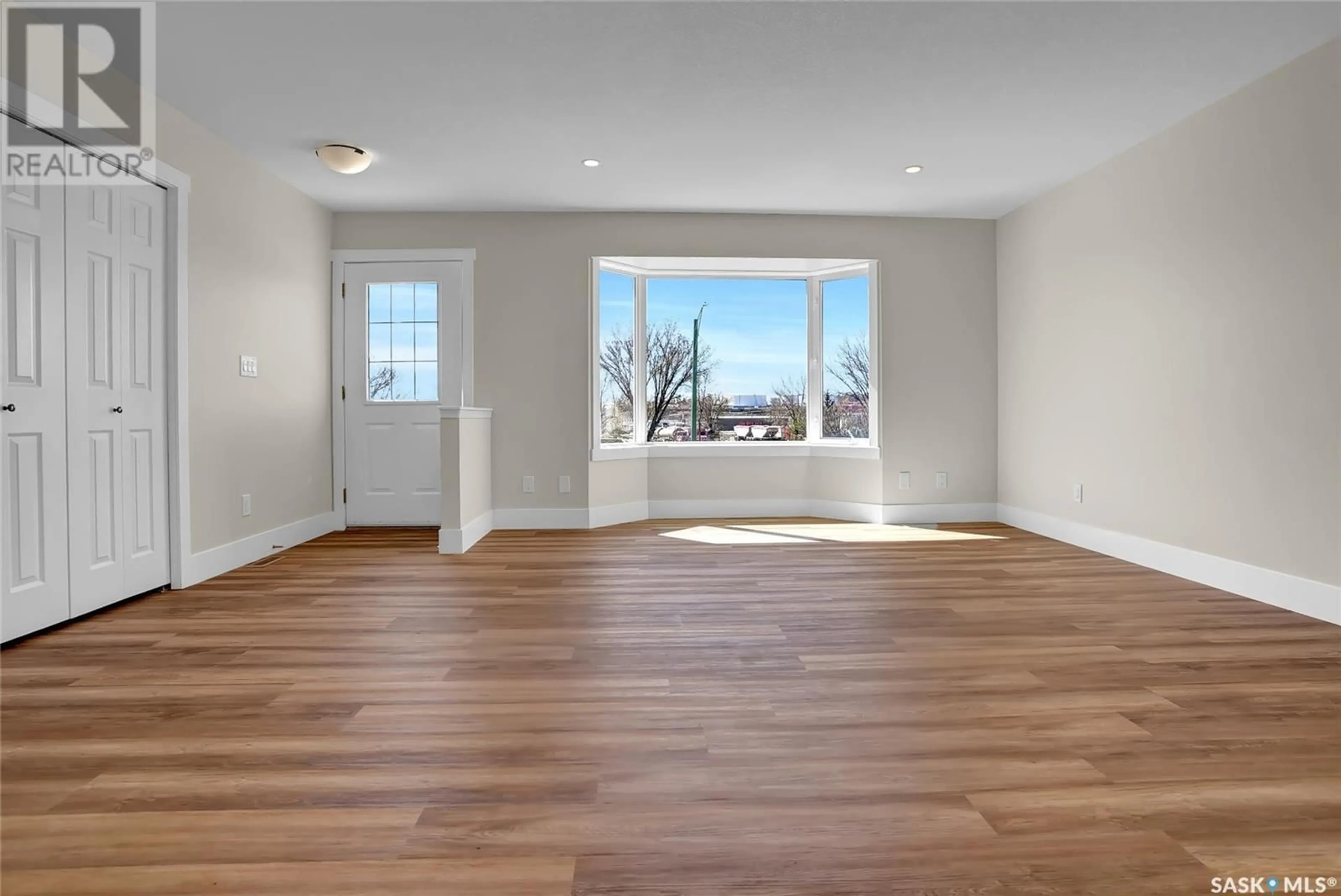 A pic of a room for 918 FAIRFORD STREET E, Moose Jaw Saskatchewan S6H0G5