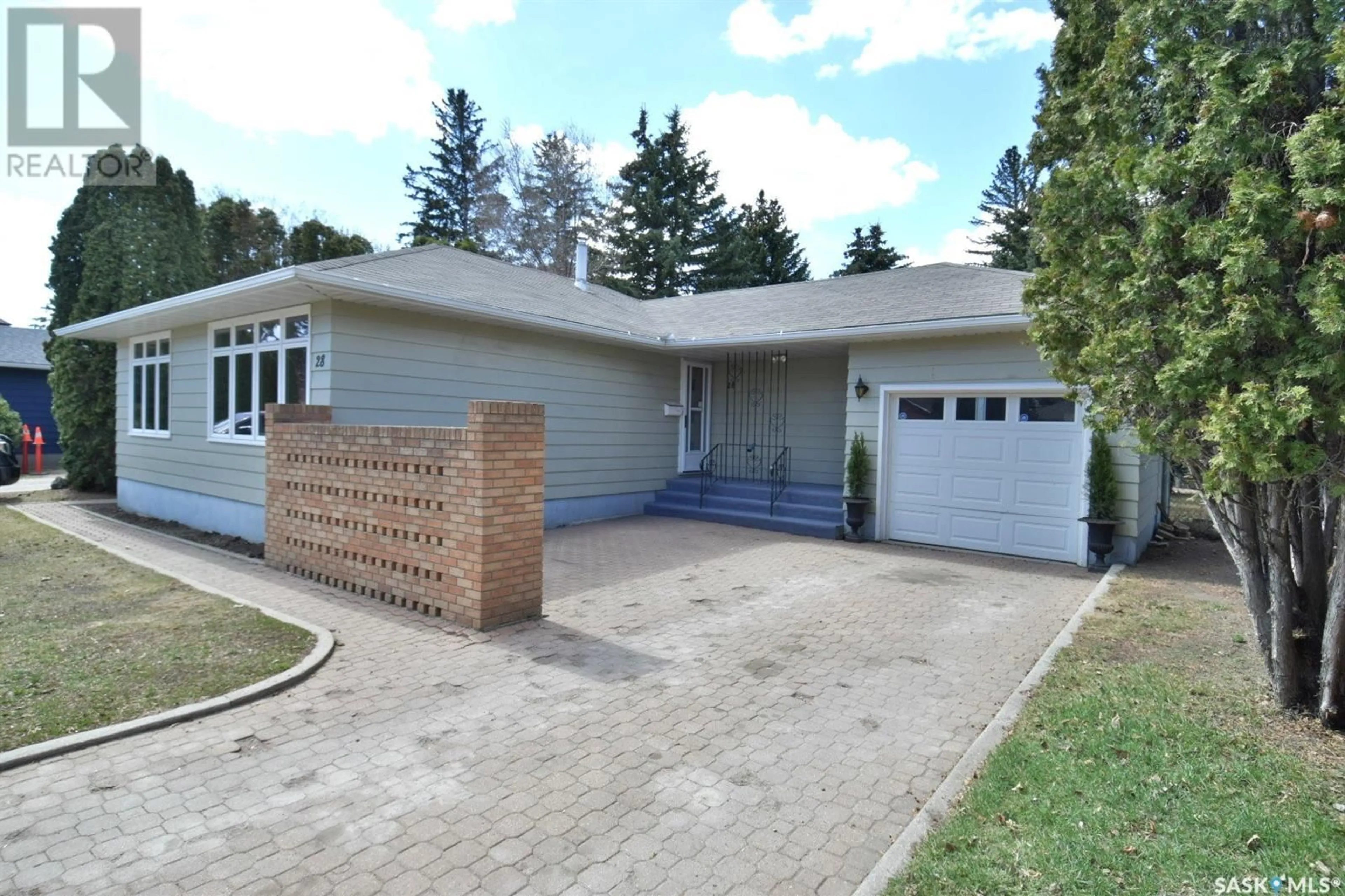 Unknown for 28 HARRISON CRESCENT, Saskatoon Saskatchewan S7H1H5