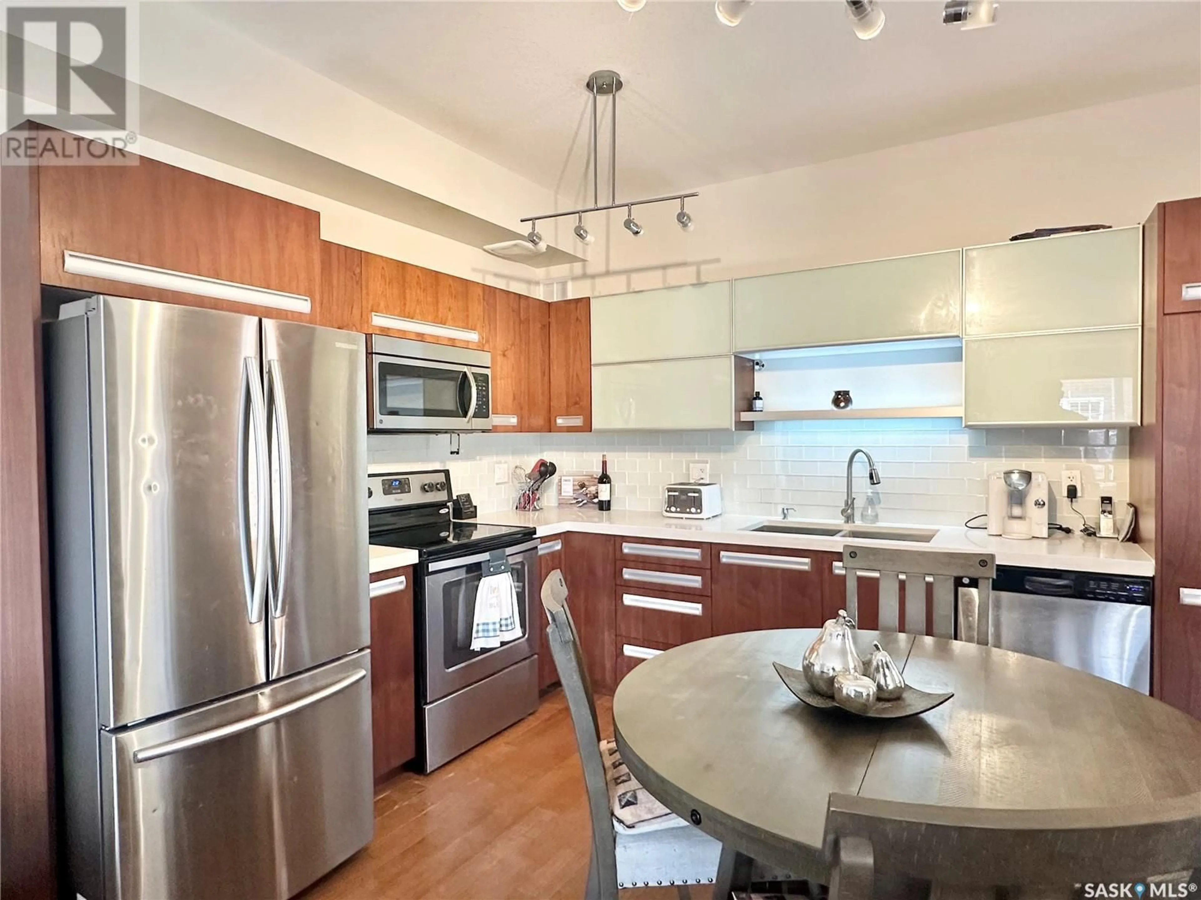 Contemporary kitchen, unknown for 1015 - 602 PATRICK CRESCENT, Saskatoon Saskatchewan S7W0M2