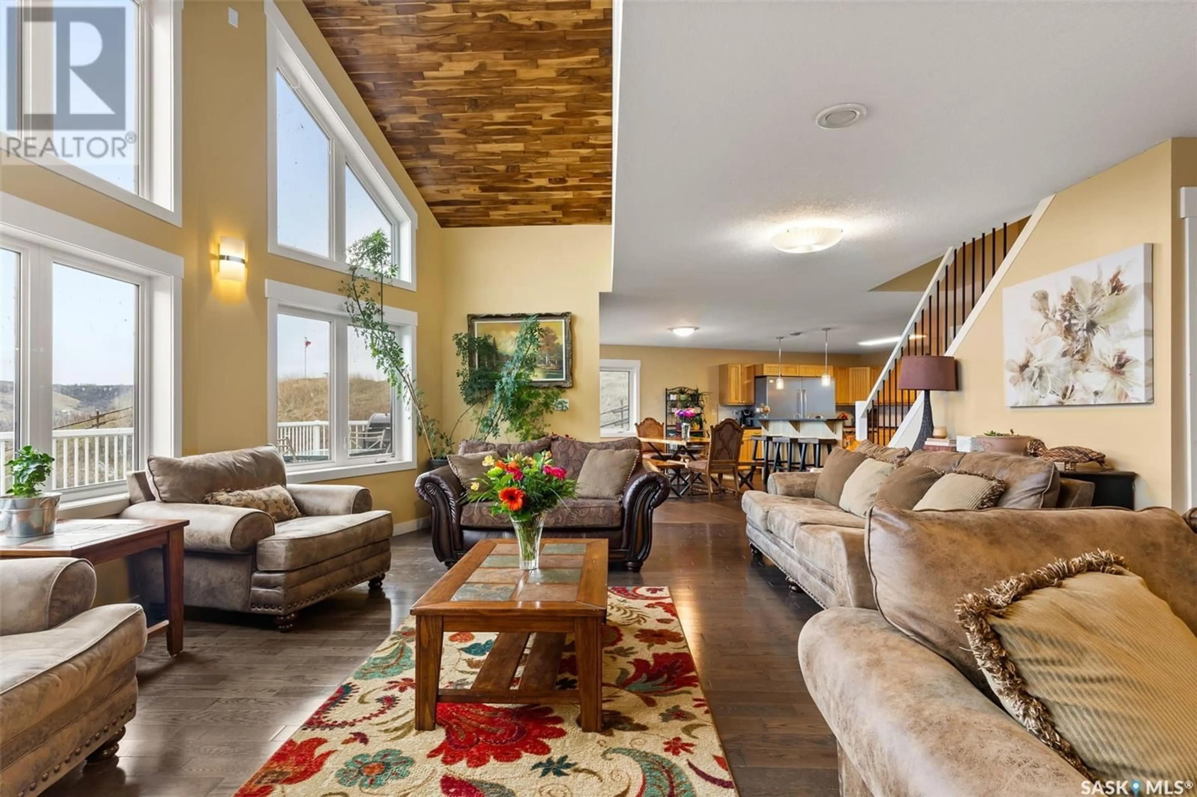 Lobby for 966 TATANKA DRIVE, Buffalo Pound Lake Saskatchewan S6H4N7