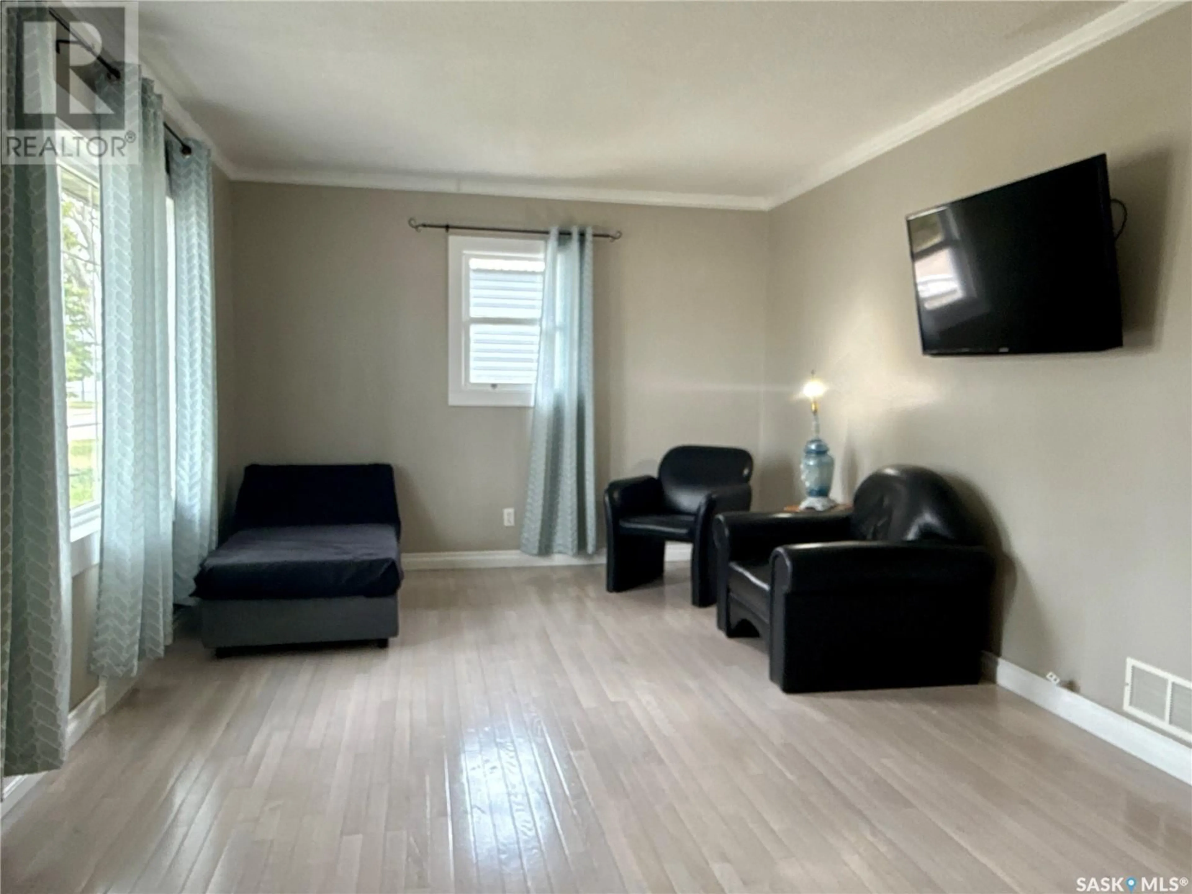 Living room with furniture, unknown for 1445 ABERDEEN STREET, Regina Saskatchewan S4T5K5