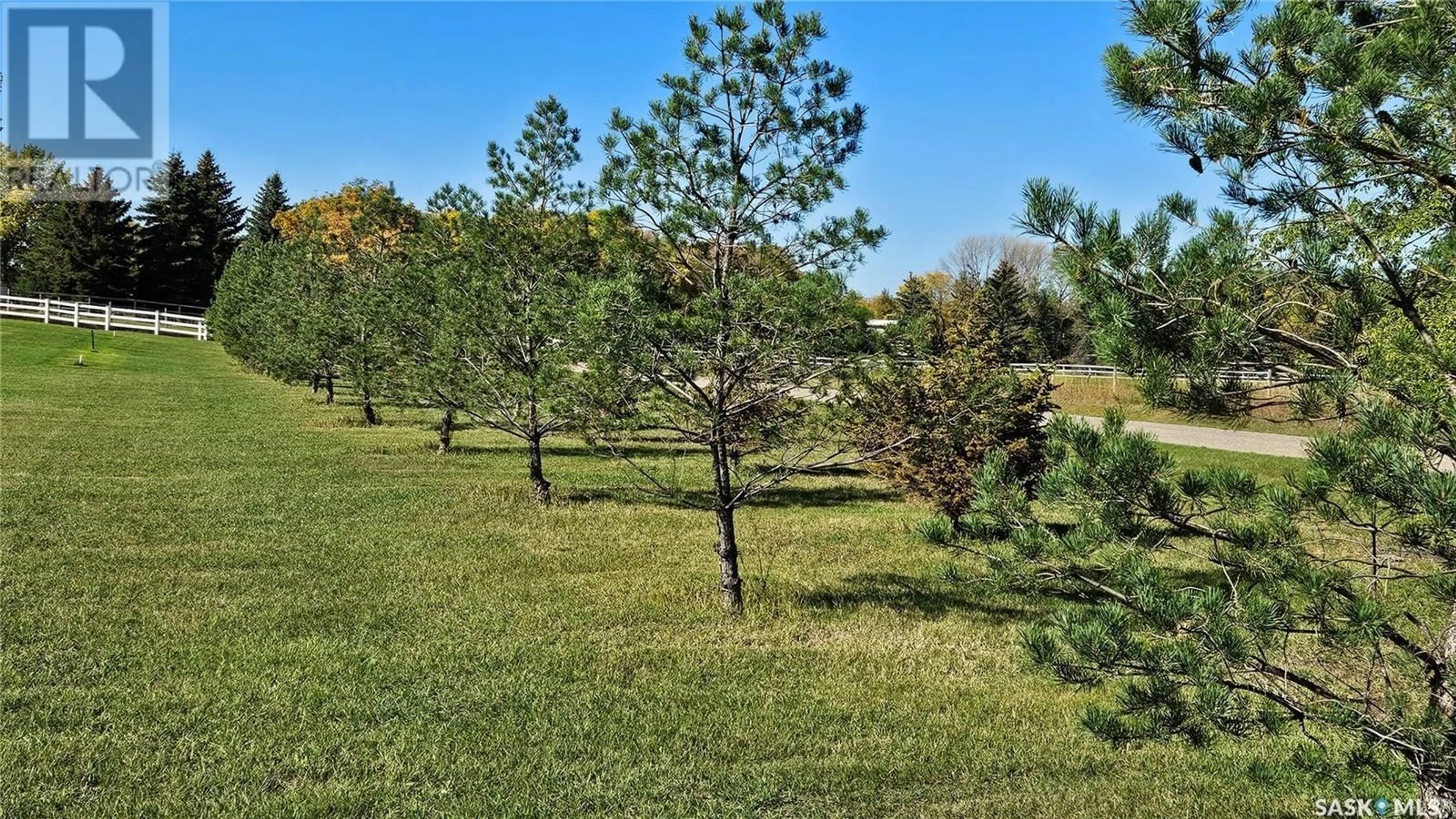 A pic from outside/outdoor area/front of a property/back of a property/a pic from drone, forest/trees view for 152 EDGEMONT DRIVE, Corman Park Rm No. 344 Saskatchewan S7T0Z7