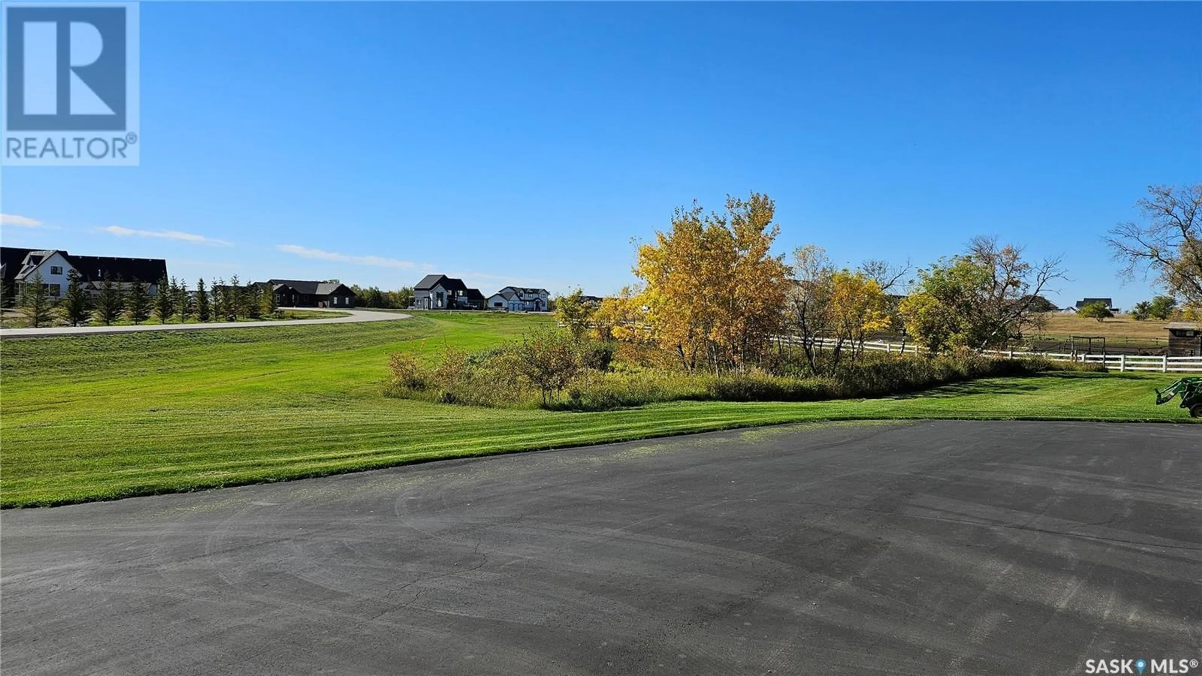 A pic from outside/outdoor area/front of a property/back of a property/a pic from drone, water/lake/river/ocean view for 152 EDGEMONT DRIVE, Corman Park Rm No. 344 Saskatchewan S7T0Z7