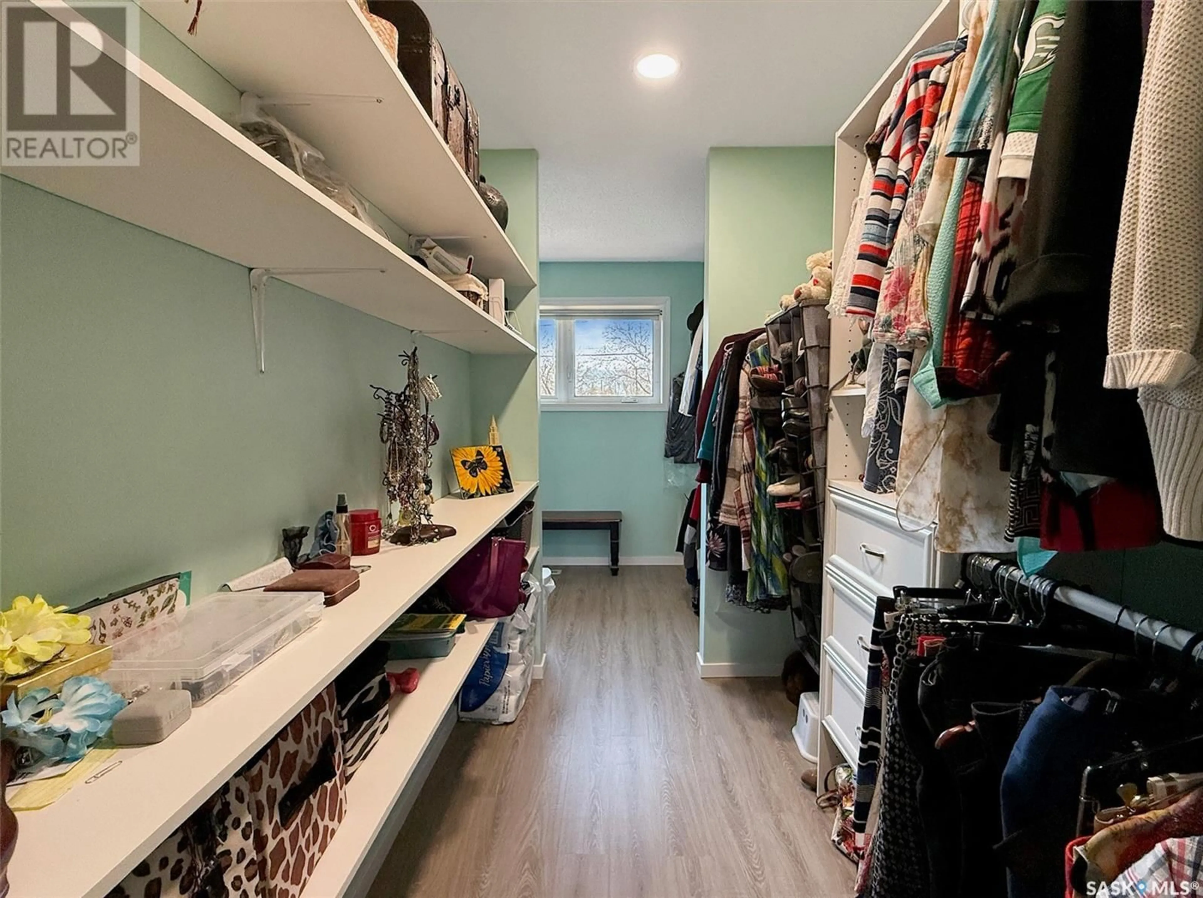 Storage room or clothes room or walk-in closet for 246 5TH AVENUE, Swift Current Saskatchewan S9H3N1