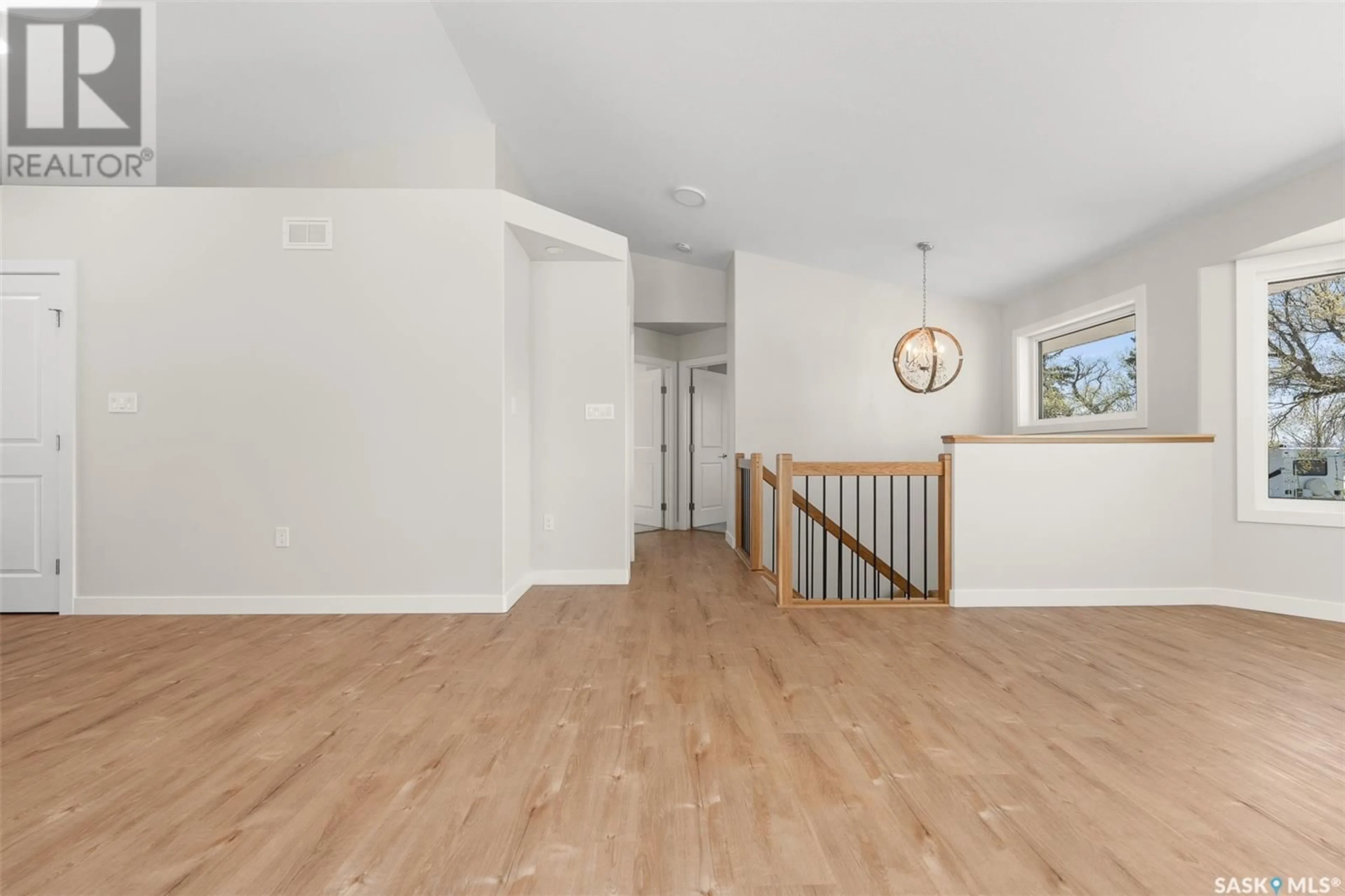 Indoor entryway for 107 VALLEYVIEW DRIVE, Caronport Saskatchewan S0H0S0