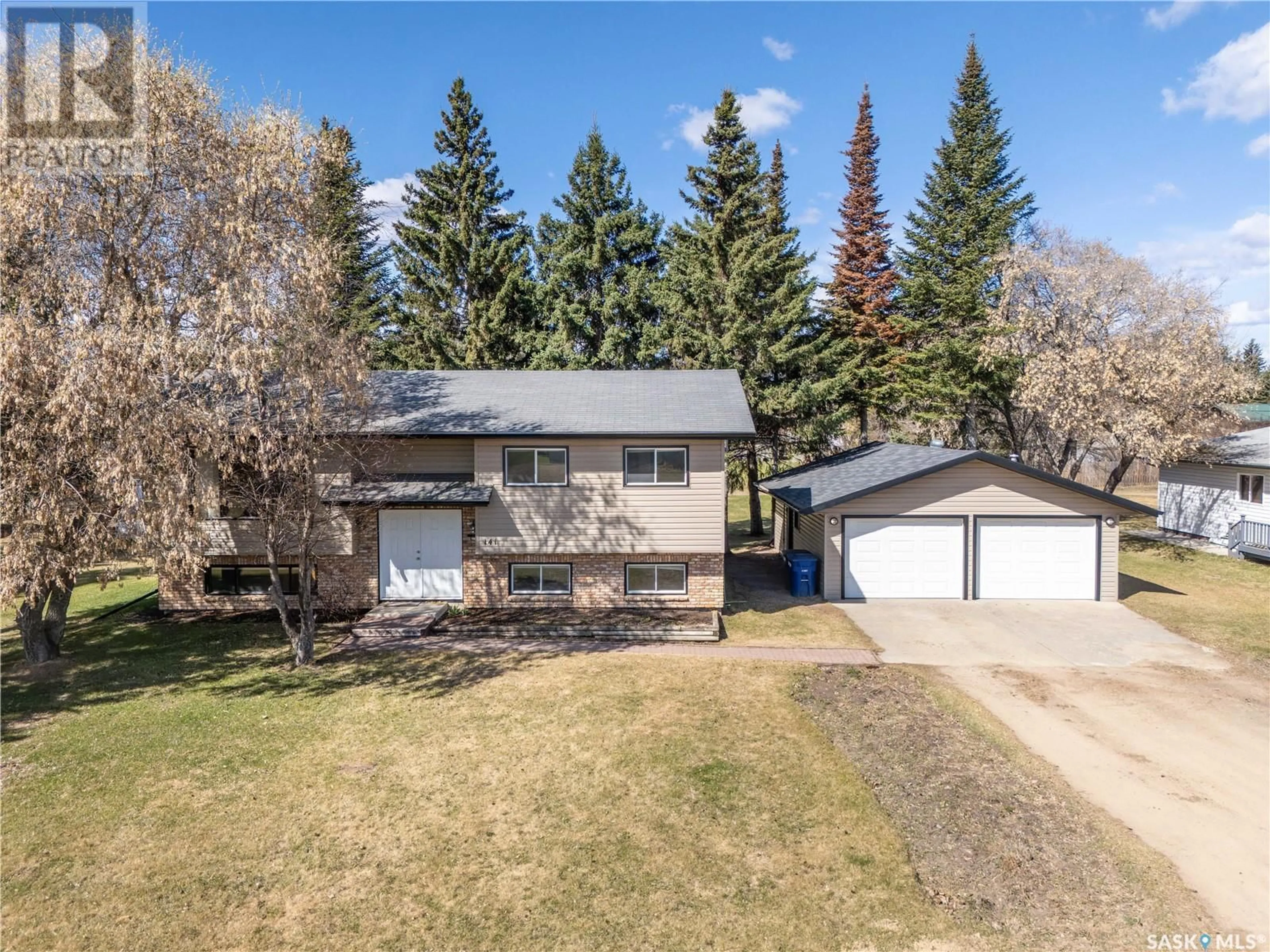 A pic from outside/outdoor area/front of a property/back of a property/a pic from drone, street for 141 2ND STREET, Pierceland Saskatchewan S0M2K0