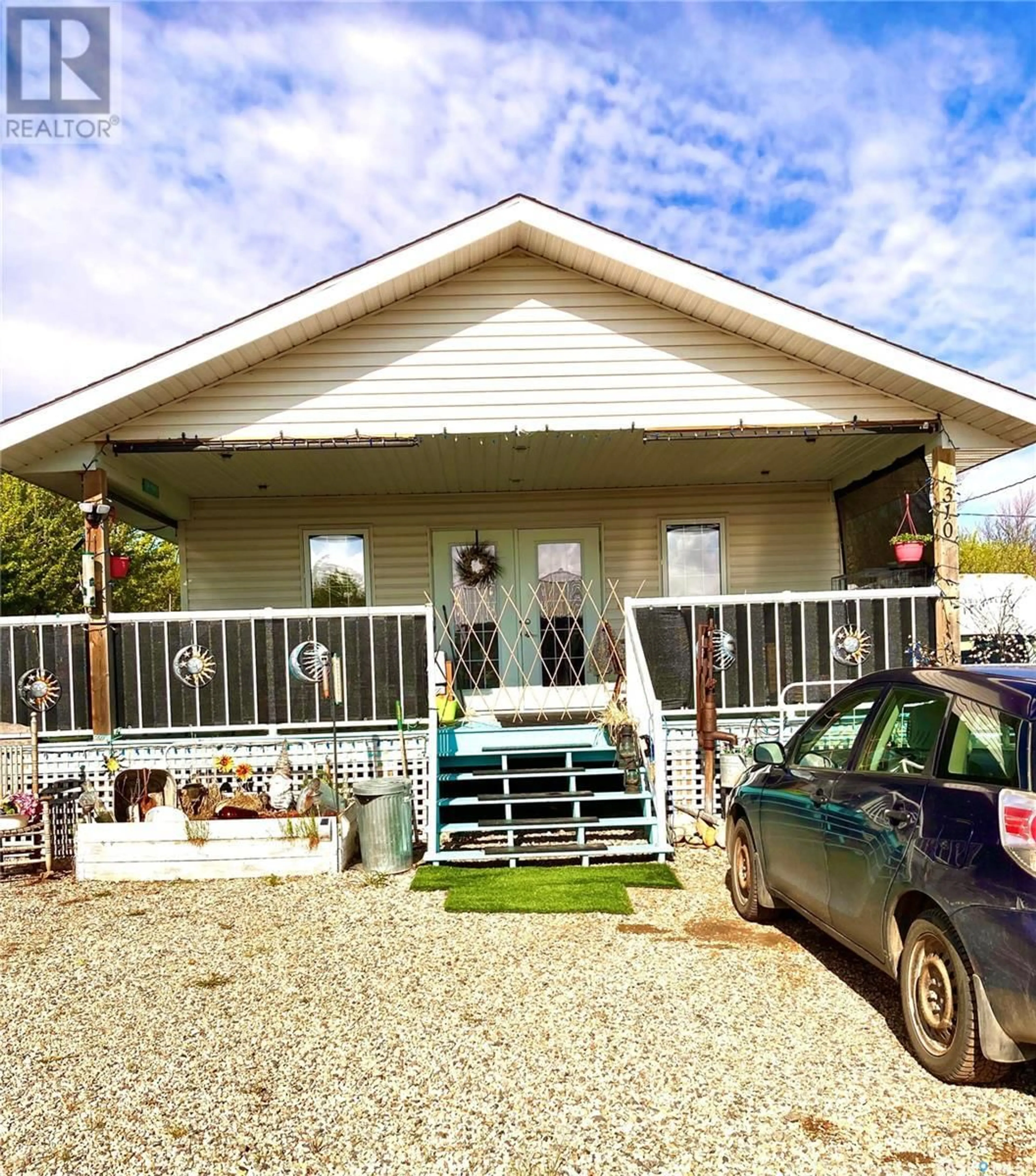 Home with vinyl exterior material, building for 310 WILLIAM STREET, Manitou Beach Saskatchewan S0K4T1