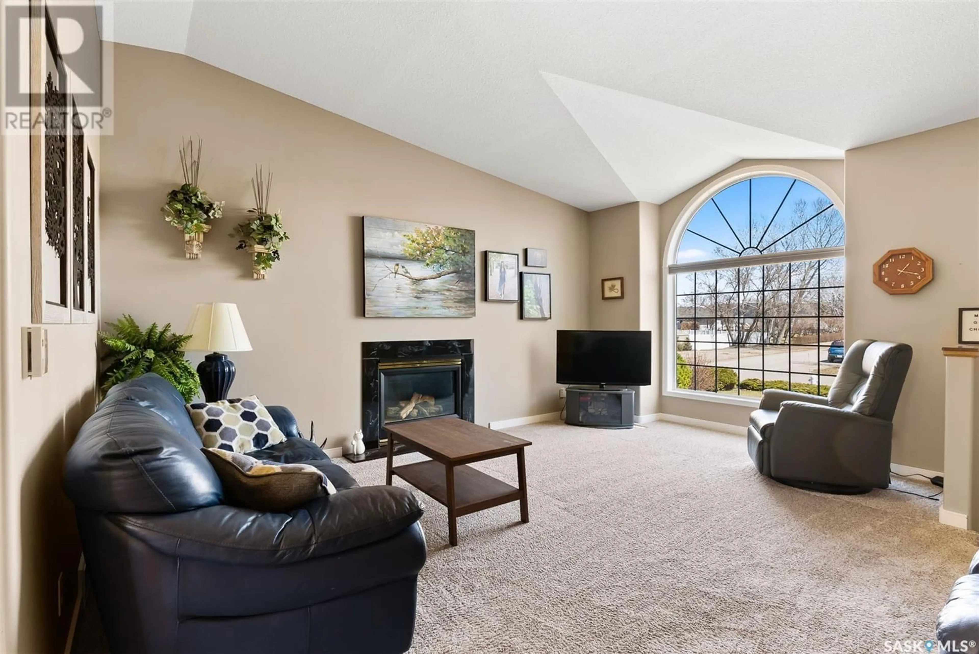 Living room with furniture, unknown for 401 MEADOW VIEW CRESCENT, Pilot Butte Saskatchewan S0G3Z0
