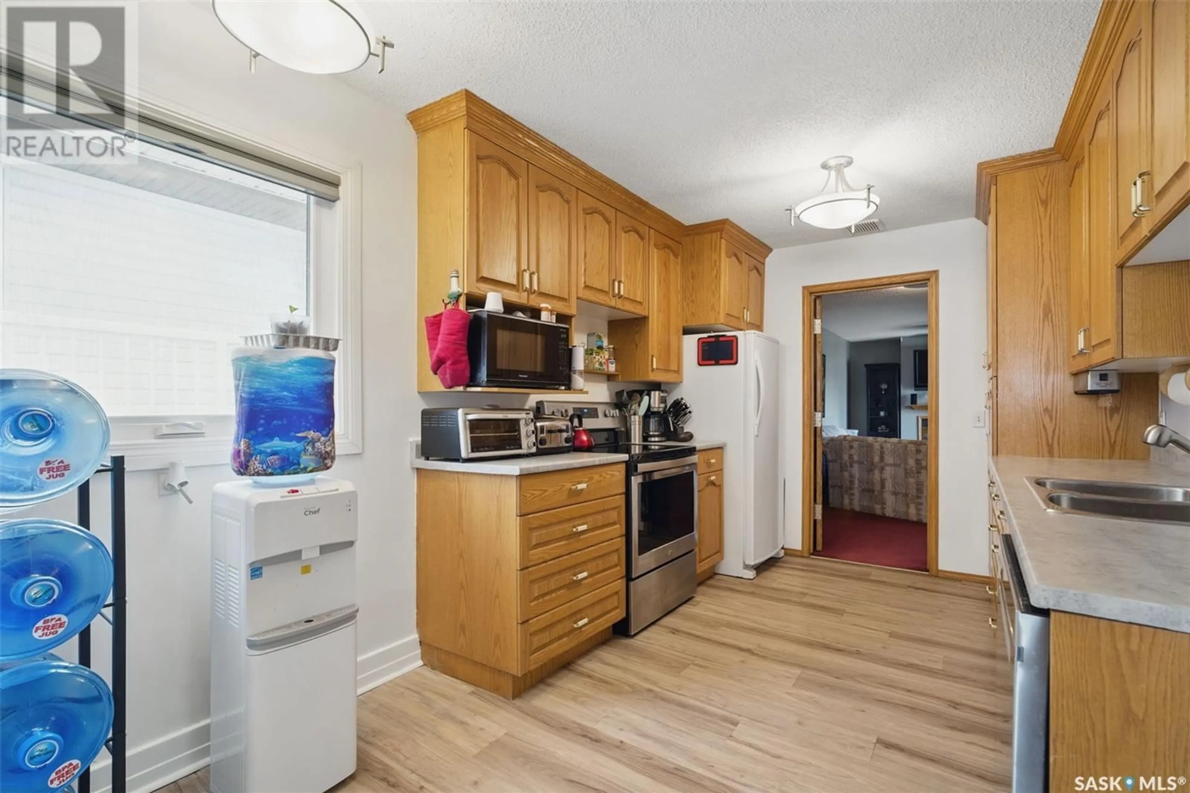 Standard kitchen, unknown for 739 5TH STREET, Humboldt Saskatchewan S0K2A0