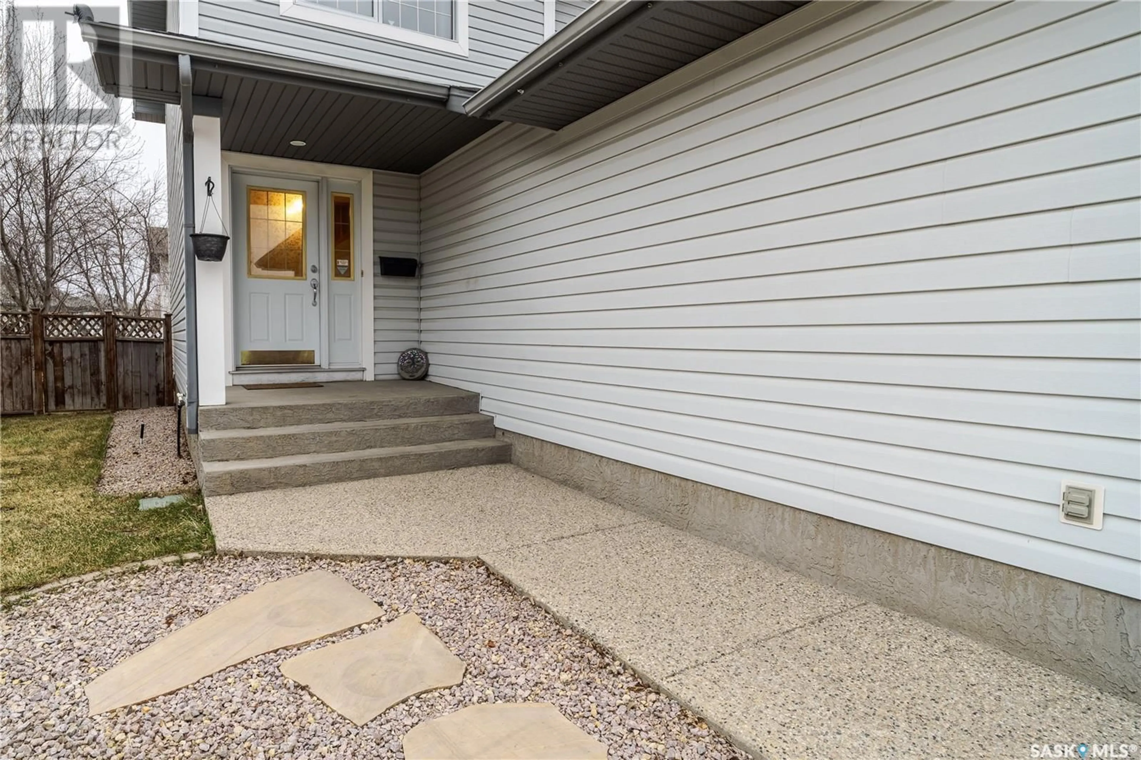Unknown for E - 3607 STARLING PLACE, Regina Saskatchewan S4N7K4