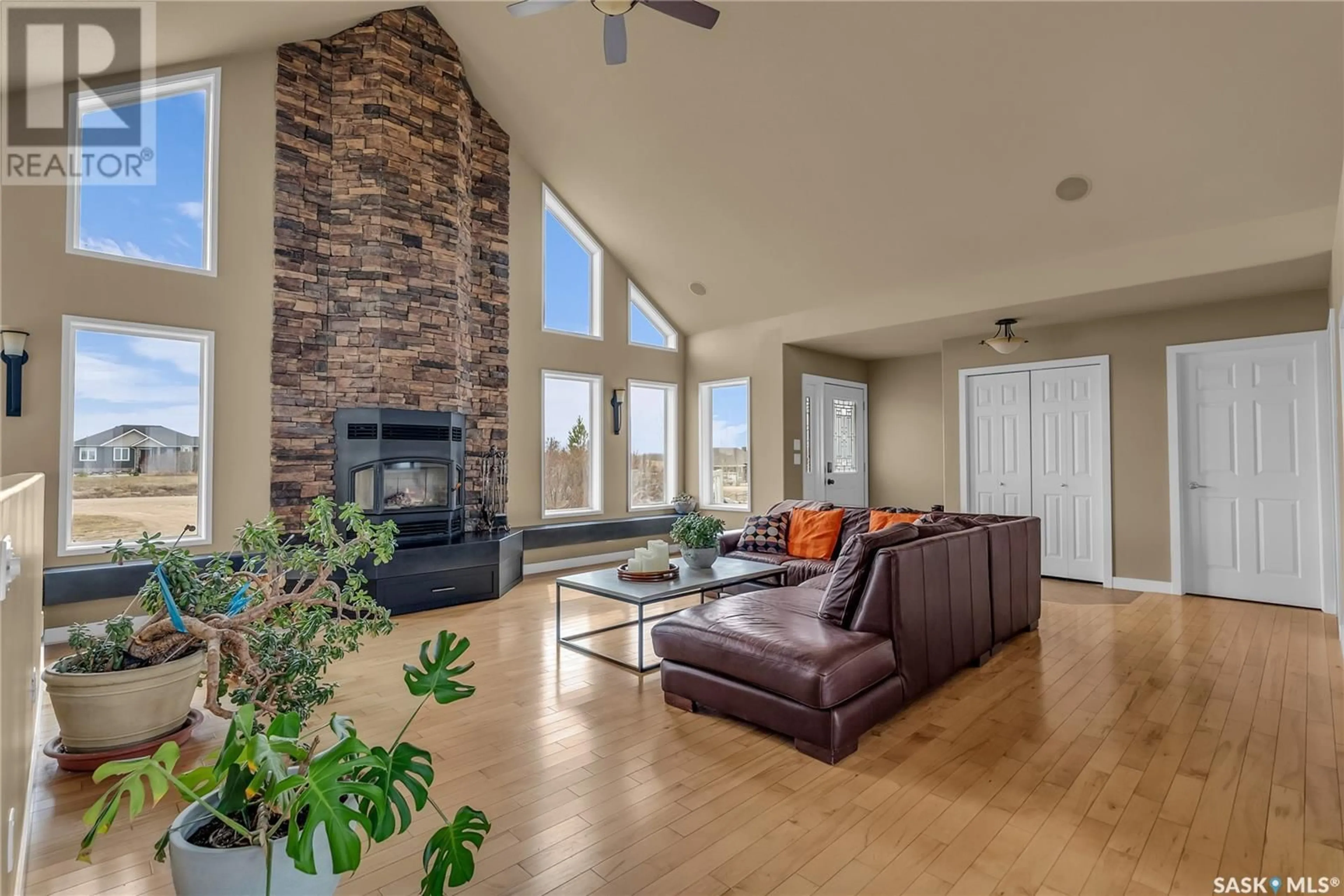 Living room with furniture, ceramic/tile floor for 106 METANCZUK ROAD, Aberdeen Rm No. 373 Saskatchewan S7A0A5