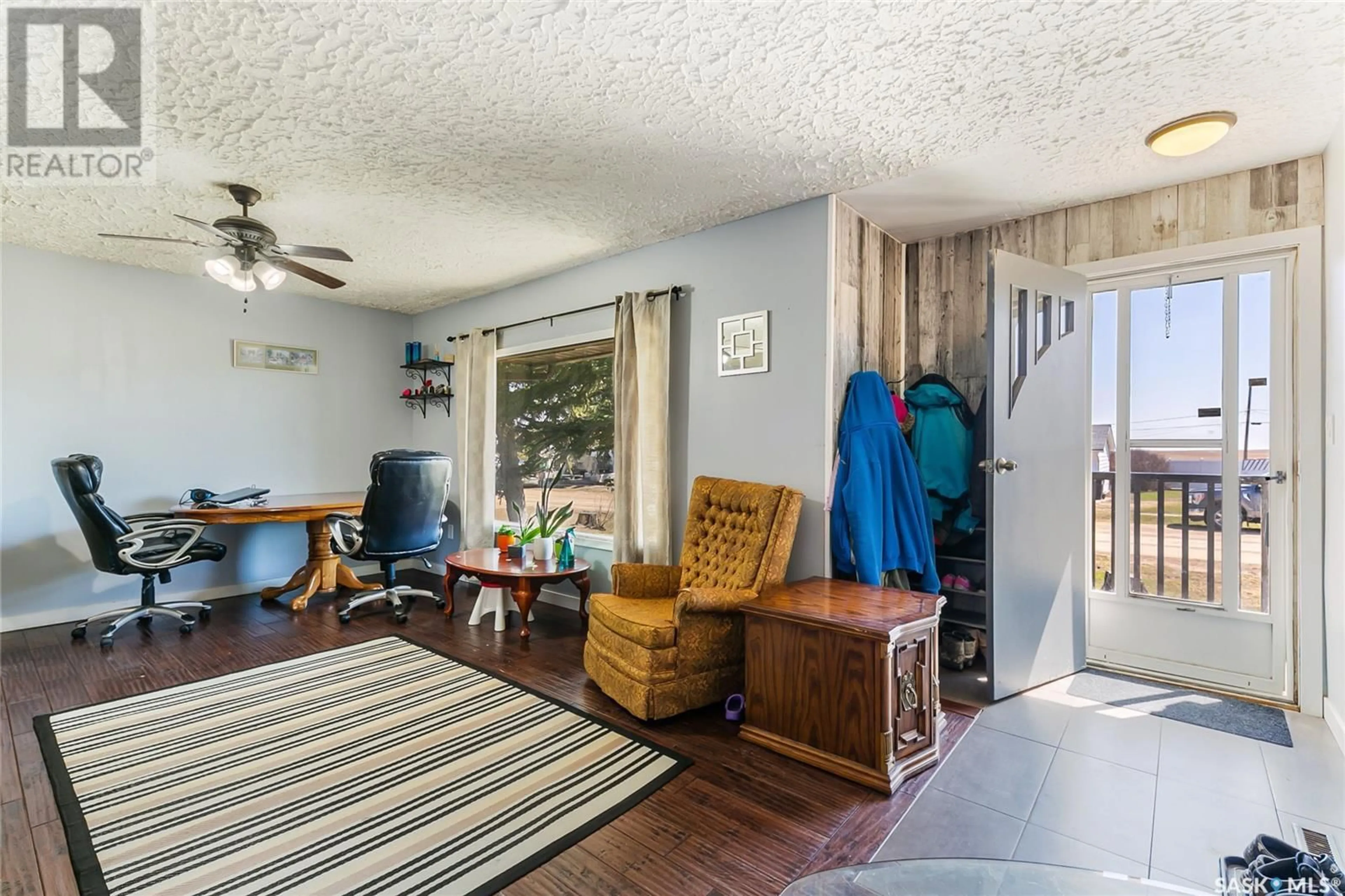 Living room with furniture, unknown for 1551 FROHLICK STREET, Holdfast Saskatchewan S0G2H0