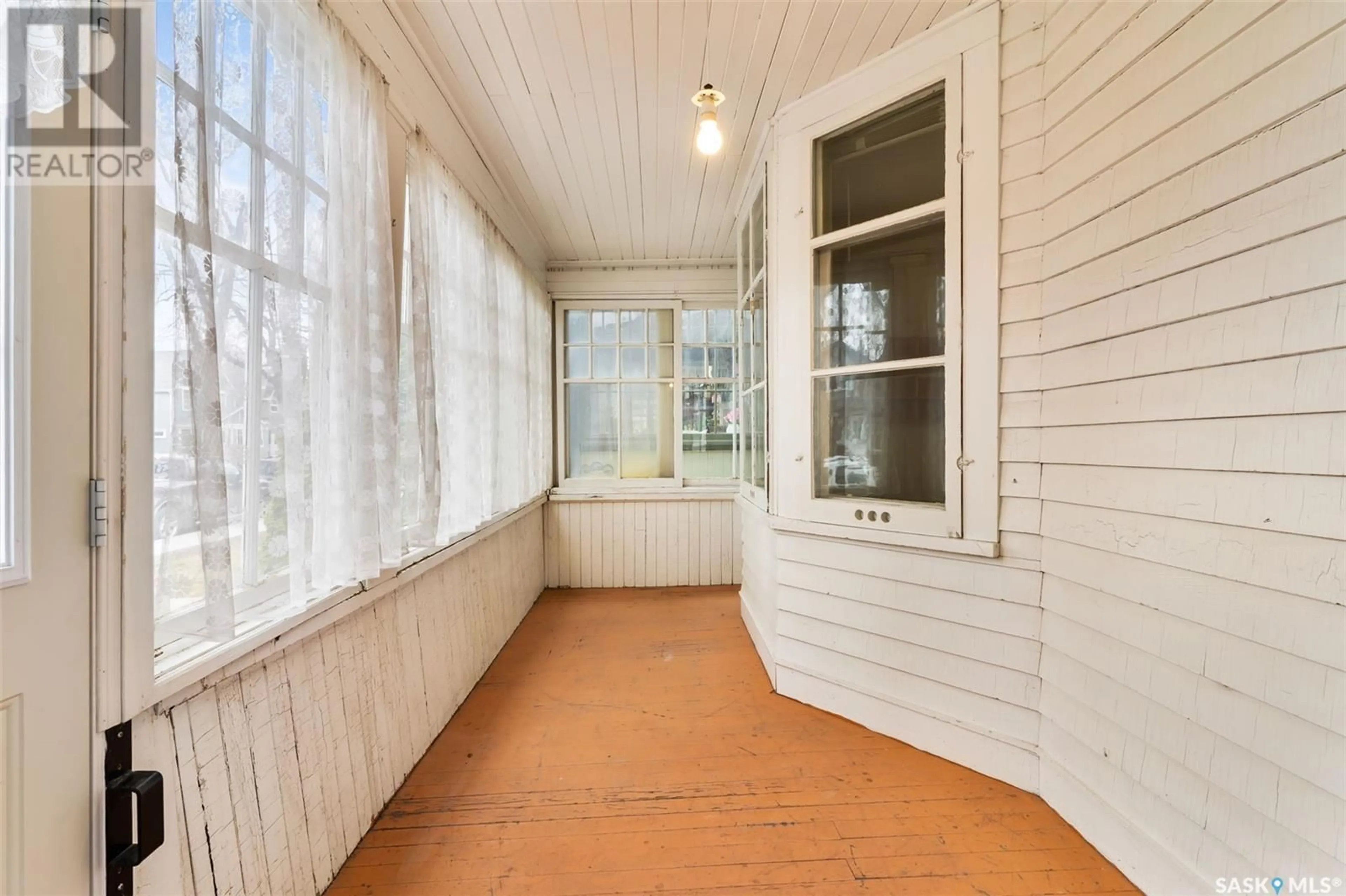 A pic of a room for 2312 ROBINSON STREET, Regina Saskatchewan S4T2R2
