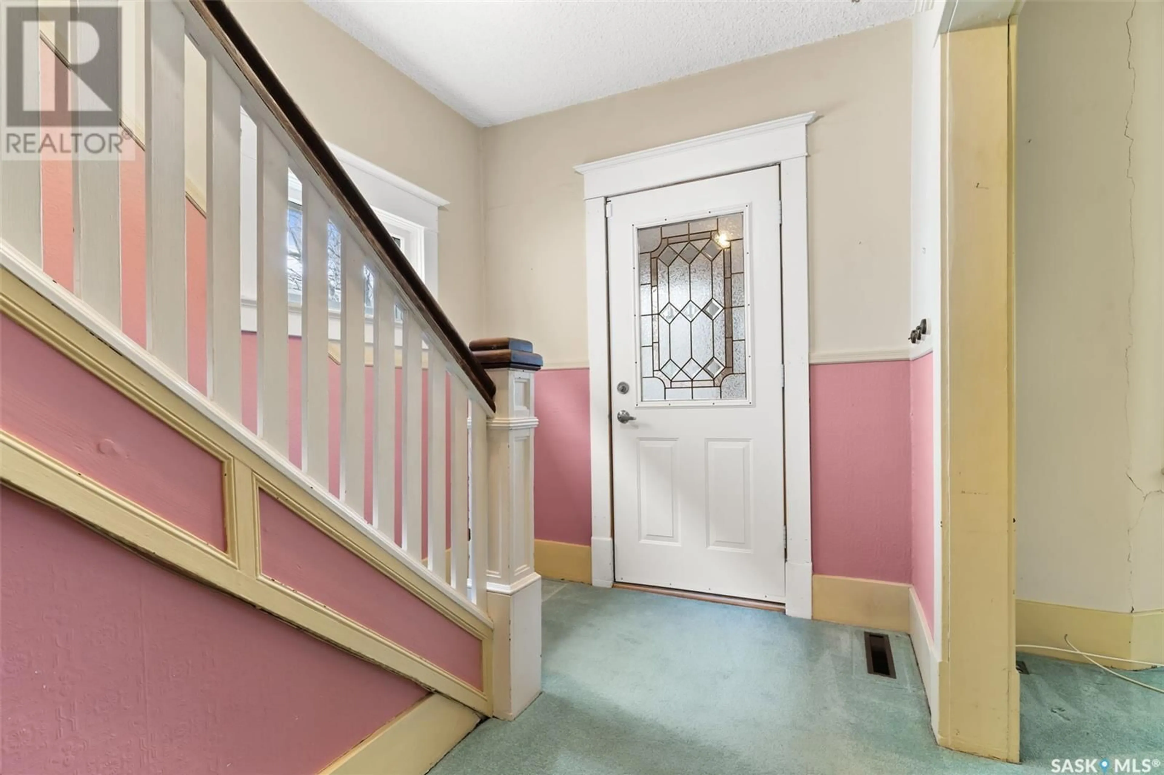 Indoor foyer for 2312 ROBINSON STREET, Regina Saskatchewan S4T2R2