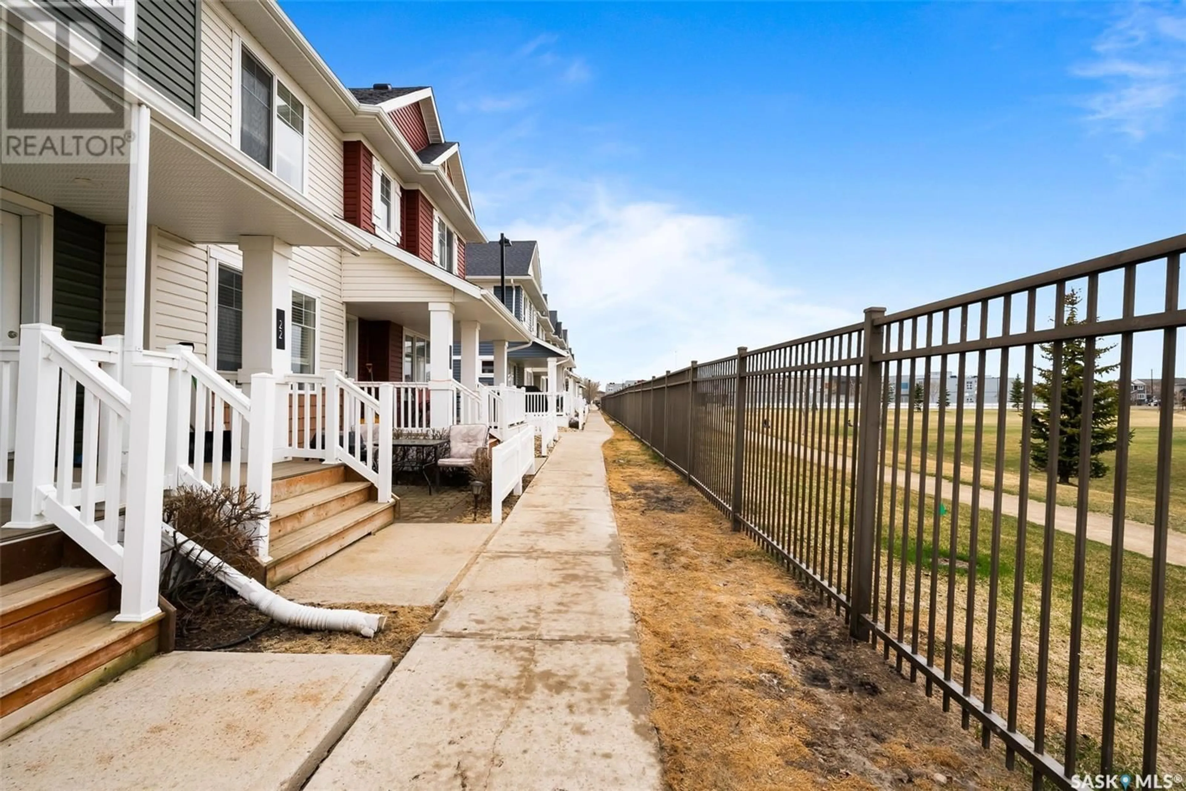 Patio, street for 22 5286 AERODROME ROAD, Regina Saskatchewan S4W0H7