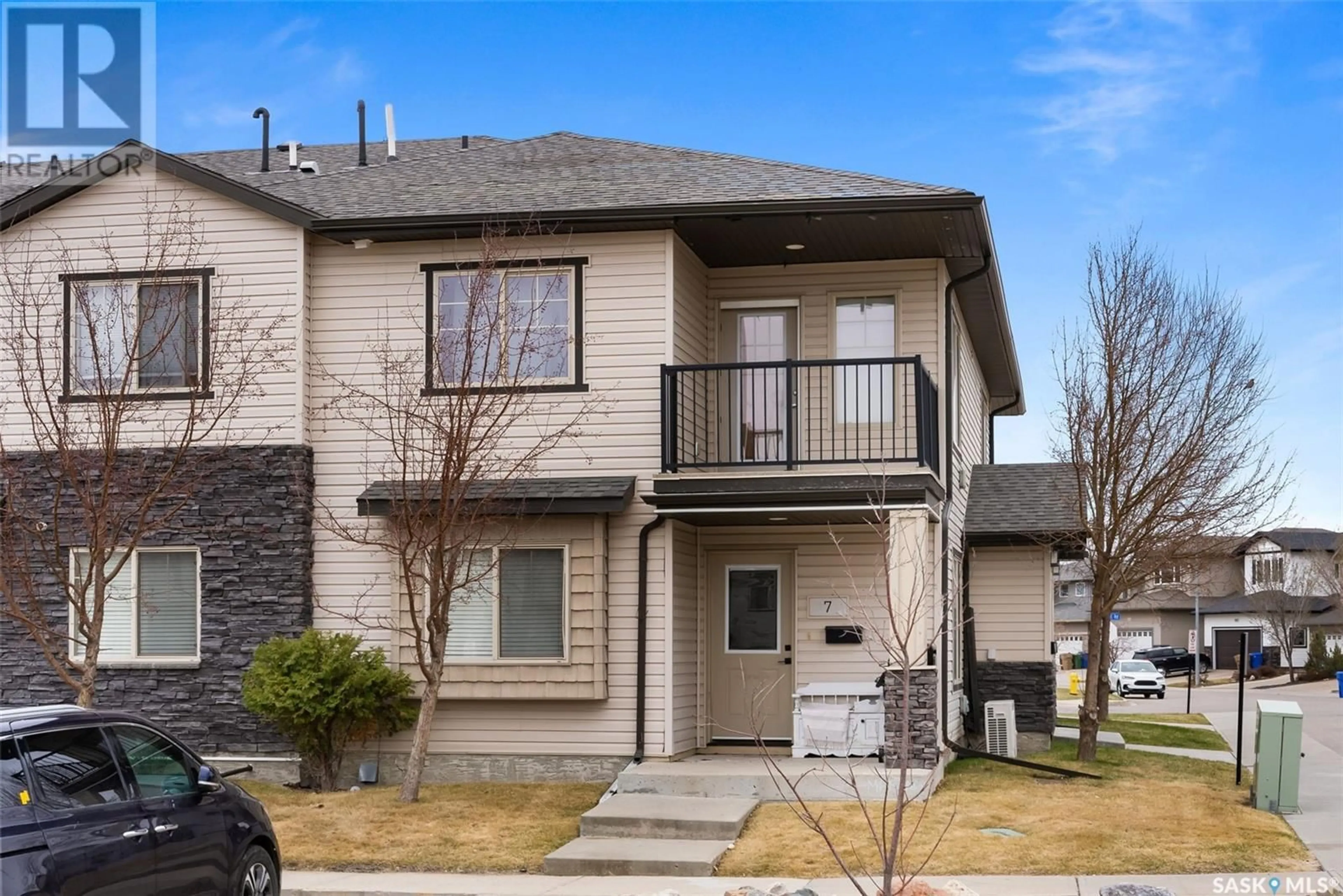 Home with vinyl exterior material, street for 7 - 5011 JAMES HILL ROAD, Regina Saskatchewan S4W0B9
