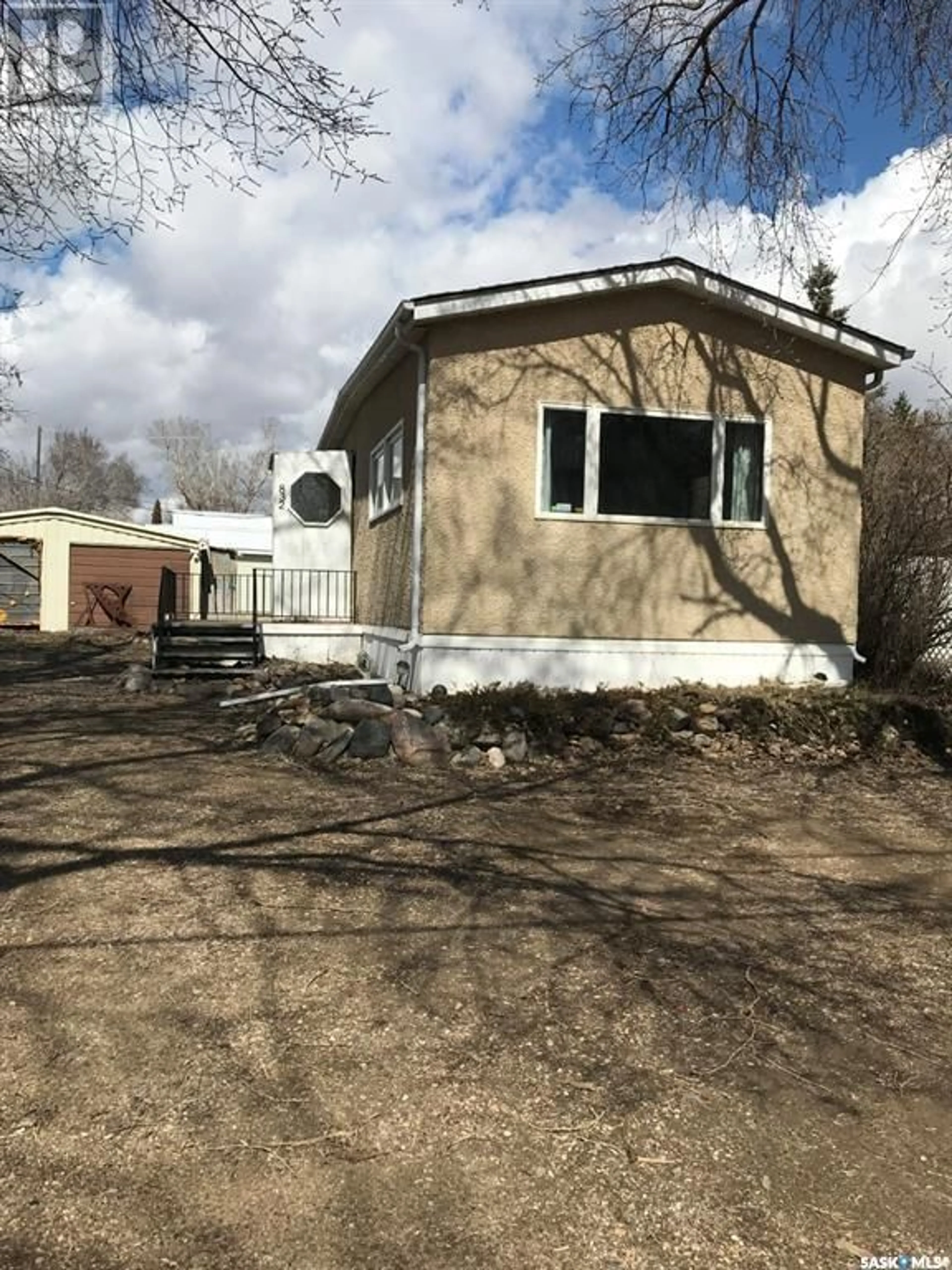 Unknown for 832 BERYL AVENUE, Oxbow Saskatchewan S0C2B0