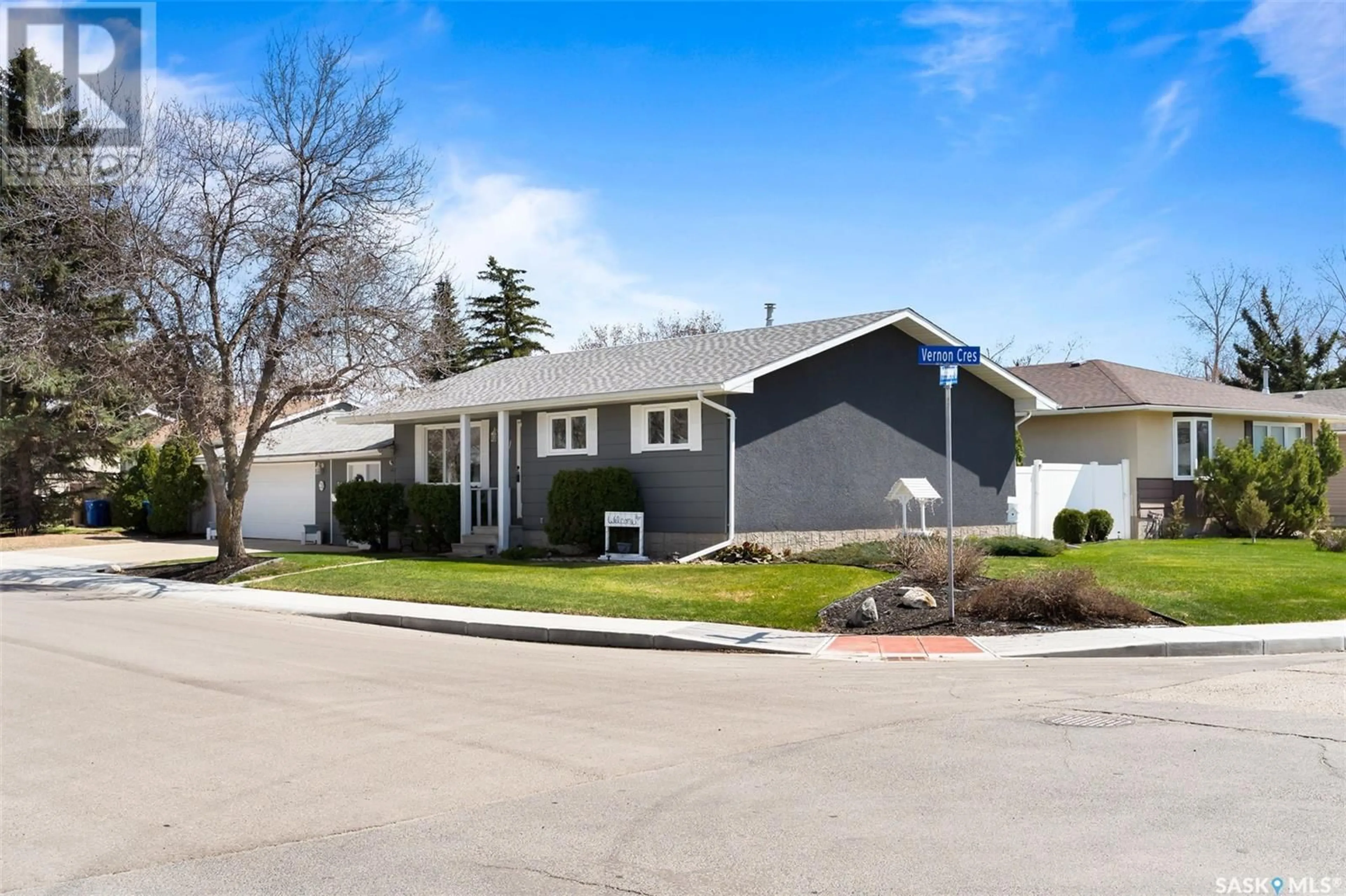 Home with vinyl exterior material, street for 31 VERNON CRESCENT, Regina Saskatchewan S4R7S8
