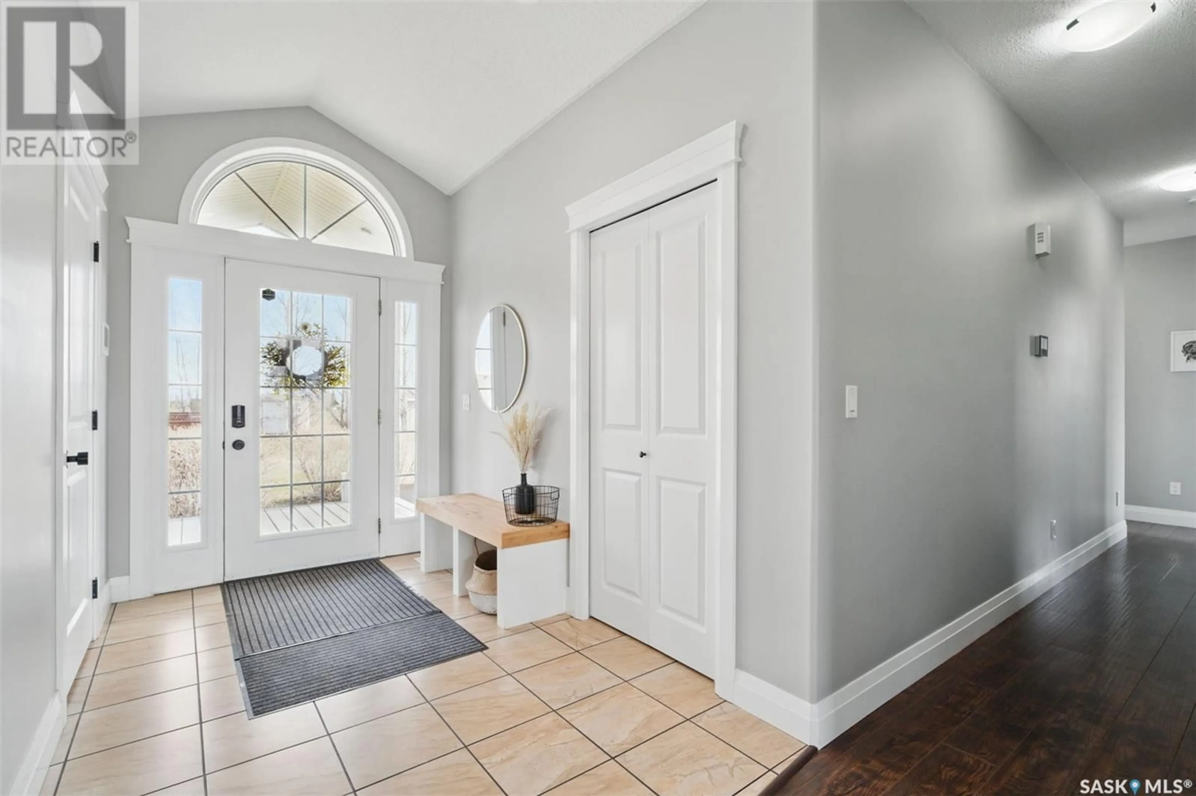 Indoor entryway for 9 SILVERADO ESTATES, Dundurn Rm No. 314 Saskatchewan S7C0C4