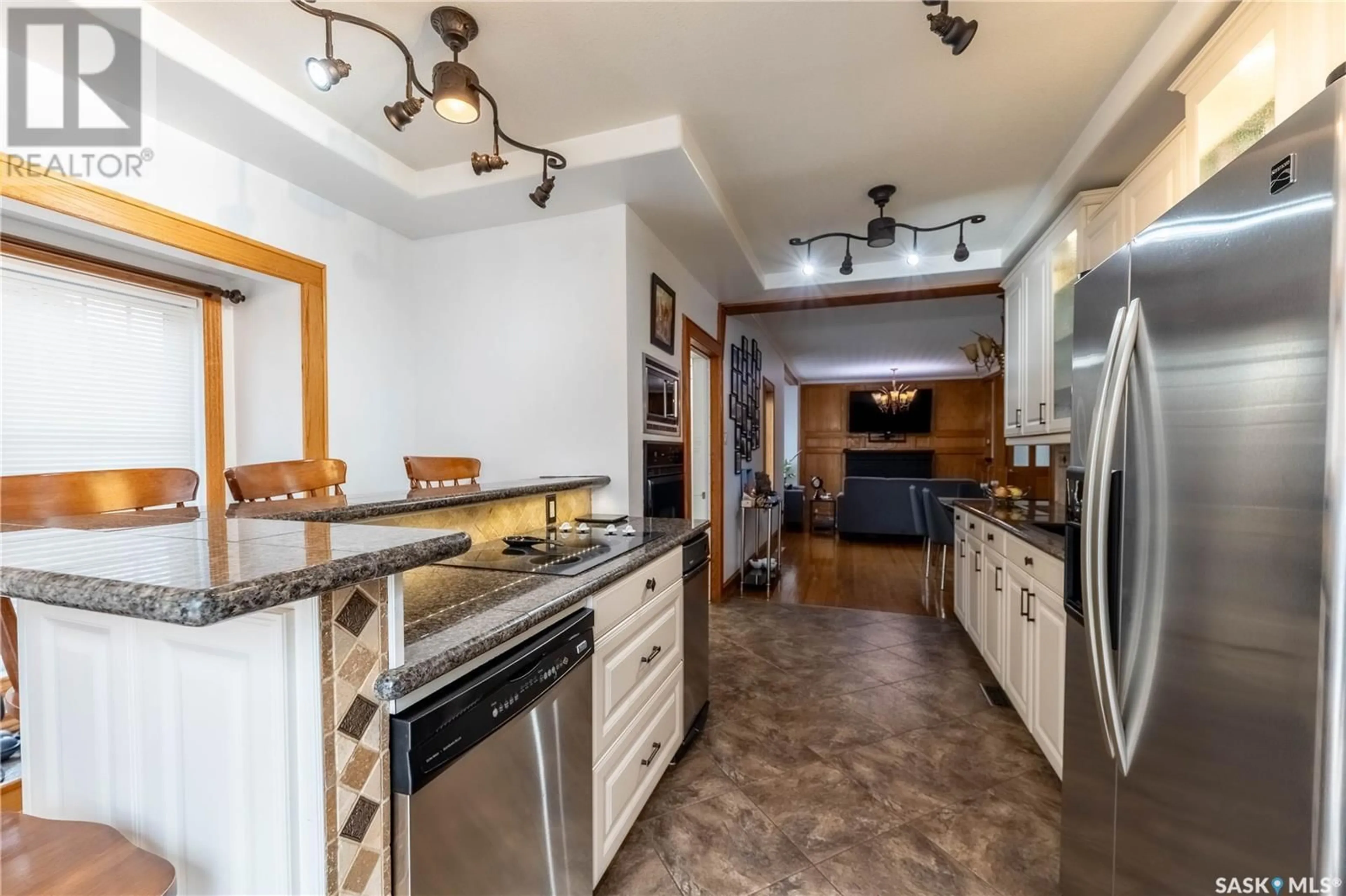 Open concept kitchen, ceramic/tile floor for 1115 HENLEAZE AVENUE, Moose Jaw Saskatchewan S6H3V8