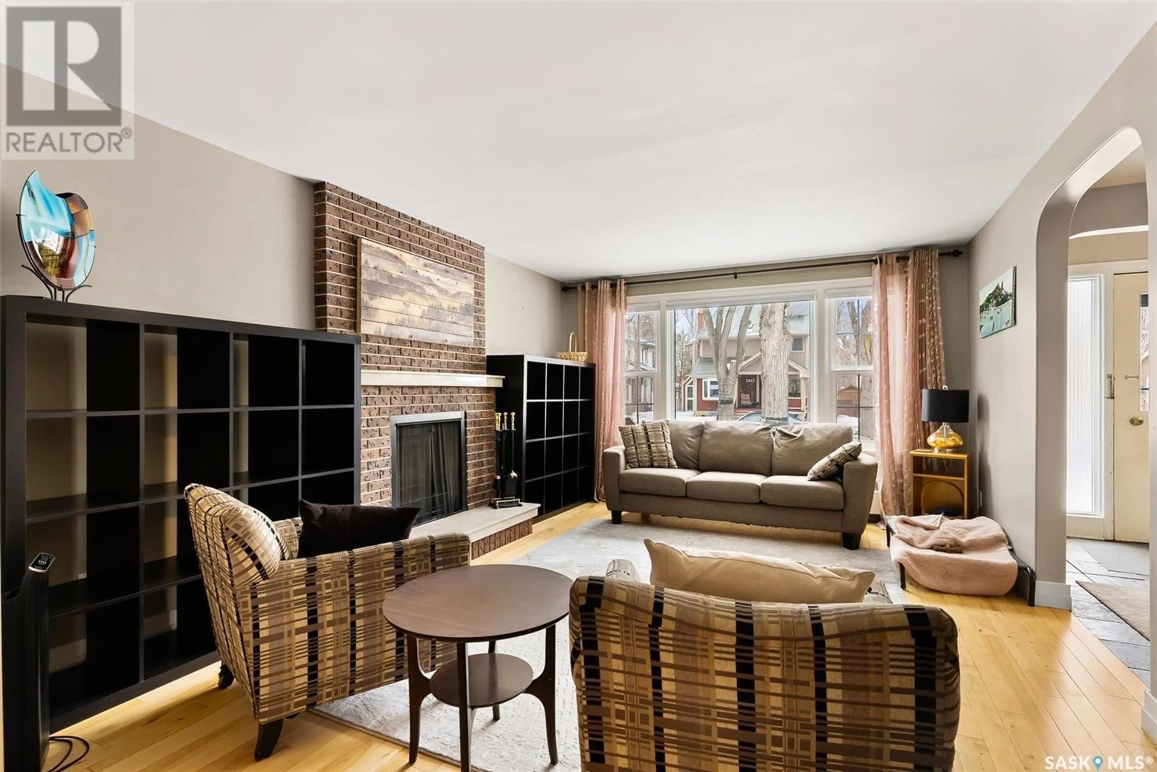 Living room with furniture, unknown for 2930 ANGUS STREET, Regina Saskatchewan S4S1N9