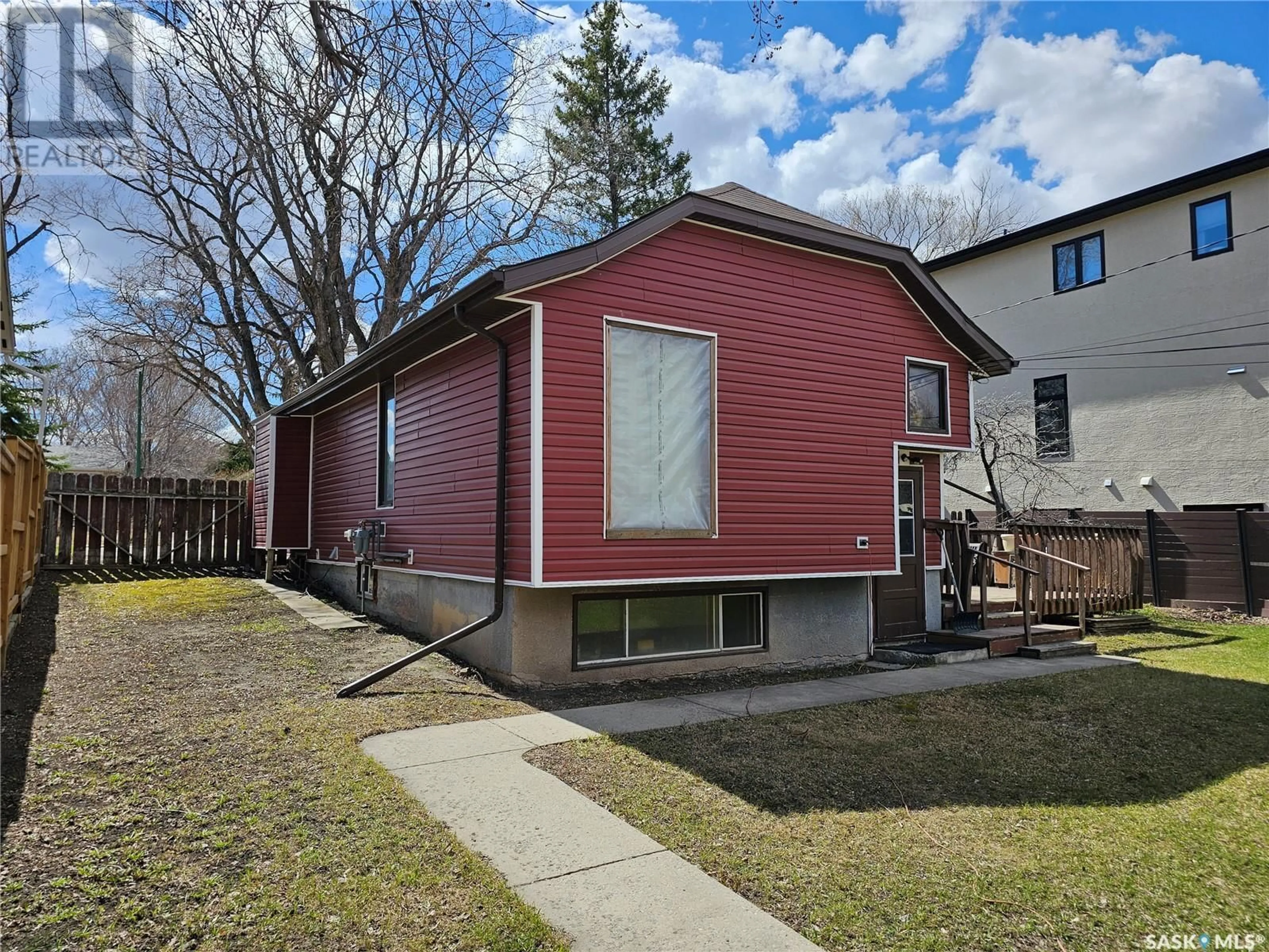 Unknown for 1109 7TH STREET, Saskatoon Saskatchewan S7H0Y9