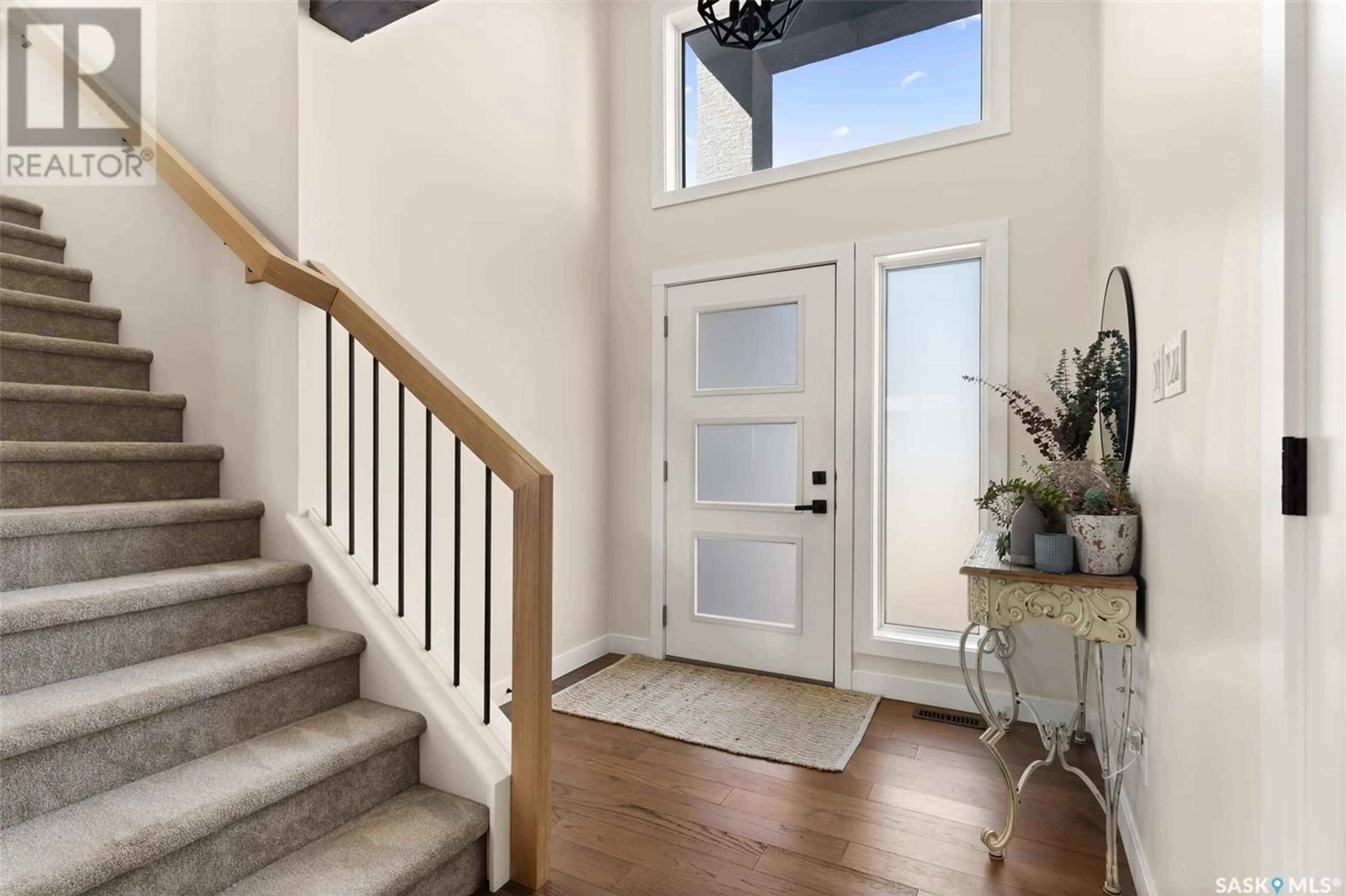 Indoor entryway for 10 LOOKOUT DRIVE, Pilot Butte Saskatchewan S0G3Z0