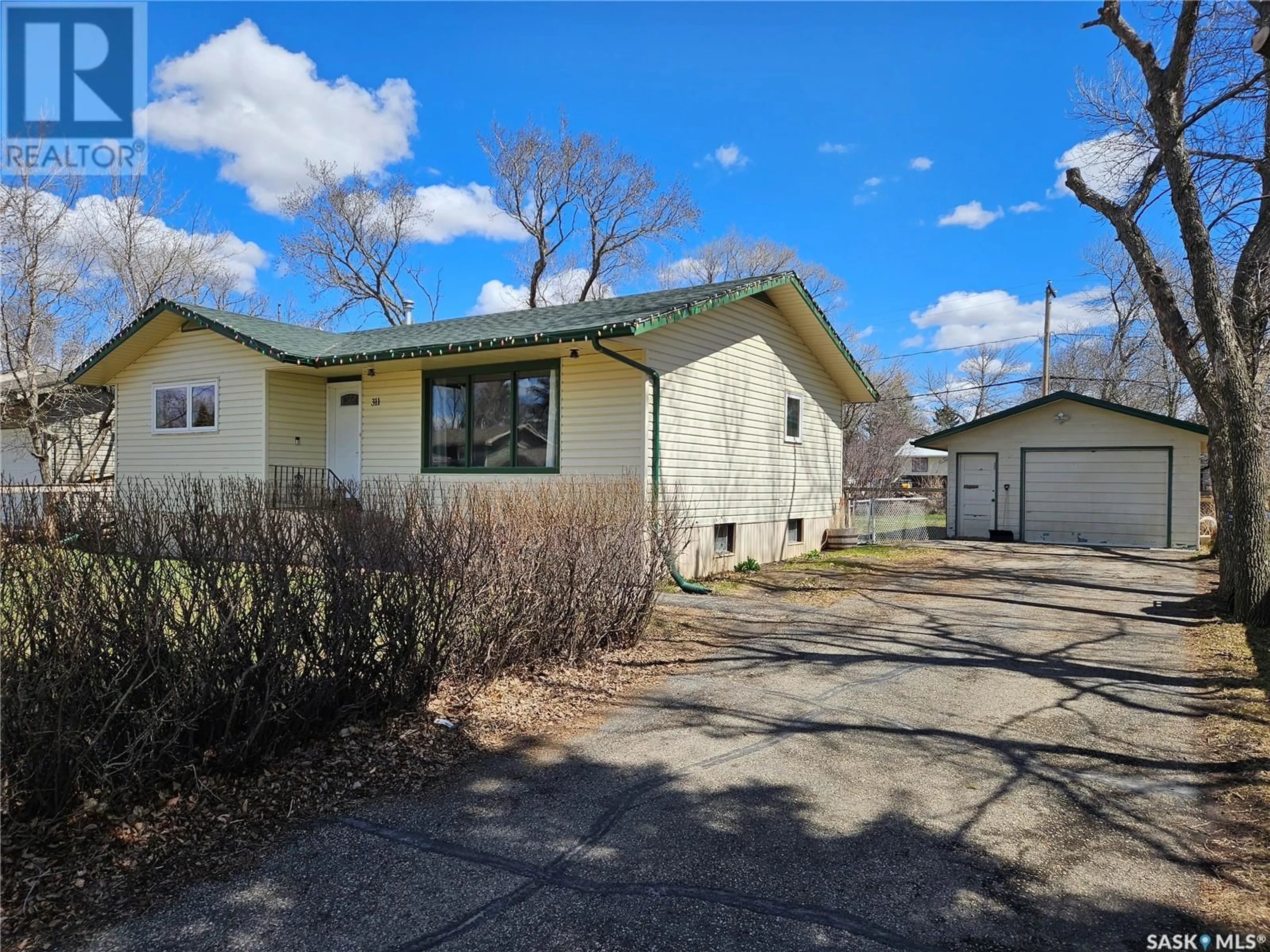 Unknown for 311 7TH STREET, Carlyle Saskatchewan S0C0R0