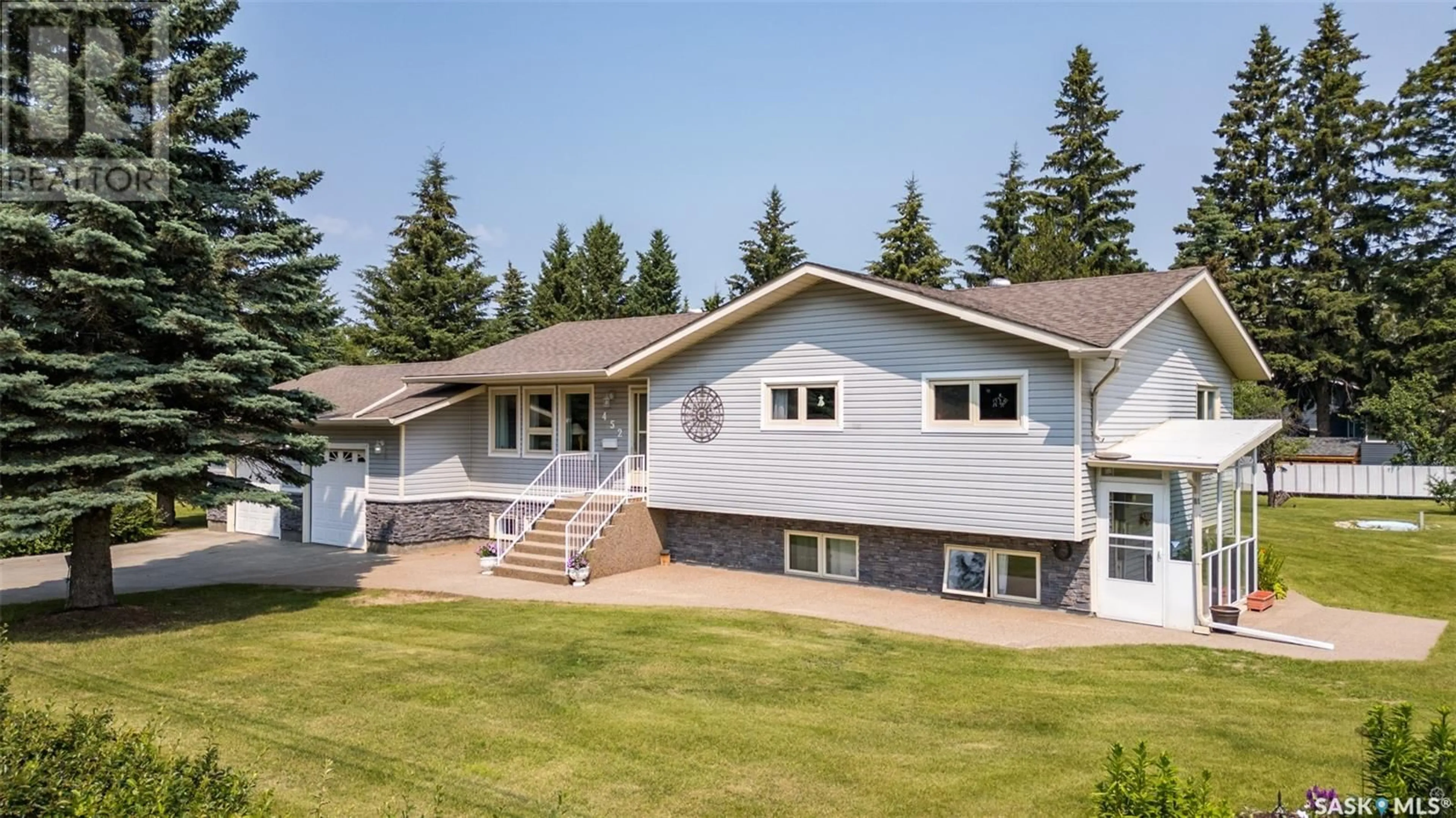 Home with vinyl exterior material, unknown for 452 11TH STREET, Prince Albert Saskatchewan S6V5R3