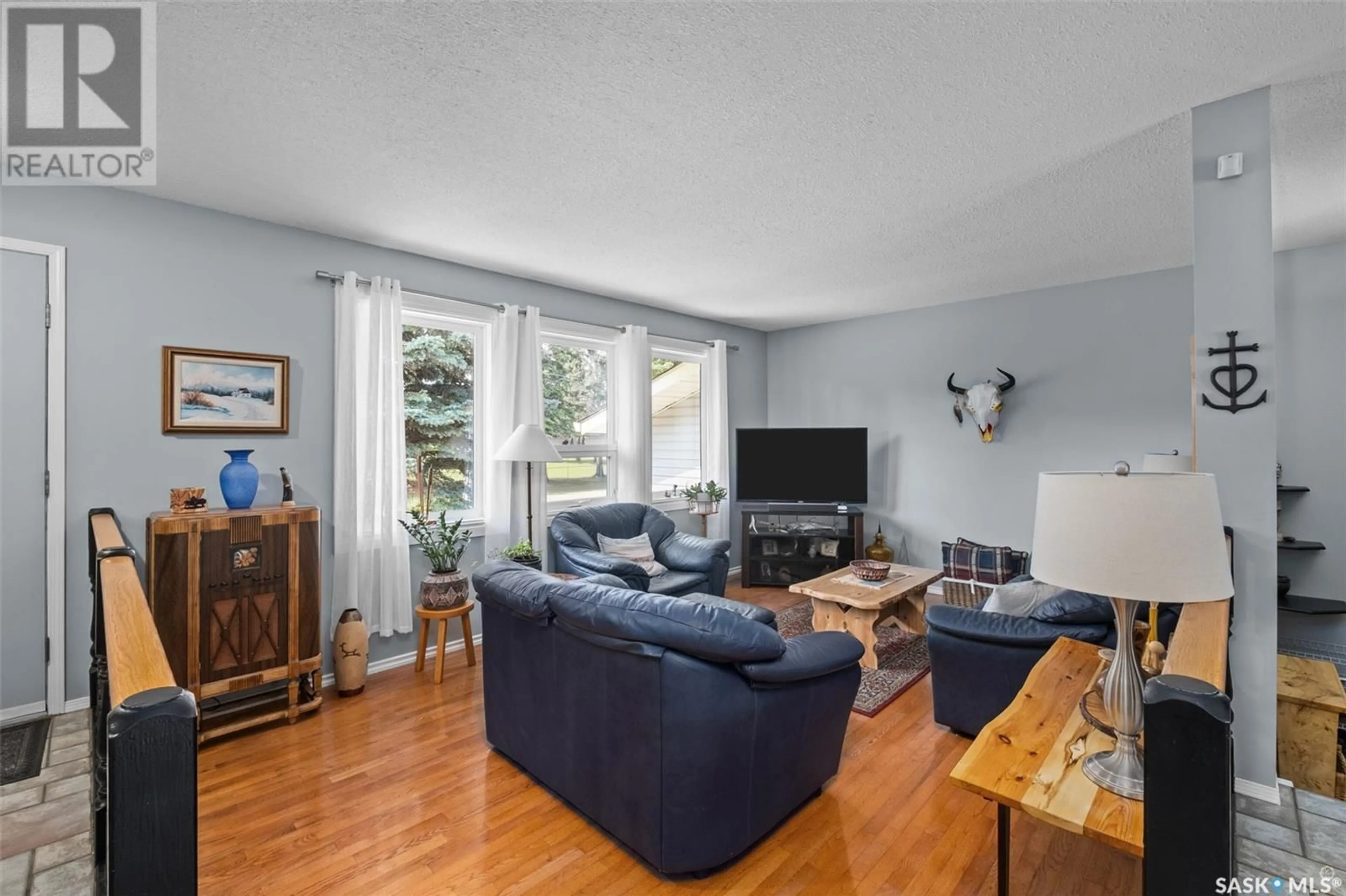 Living room with furniture, unknown for 452 11TH STREET, Prince Albert Saskatchewan S6V5R3