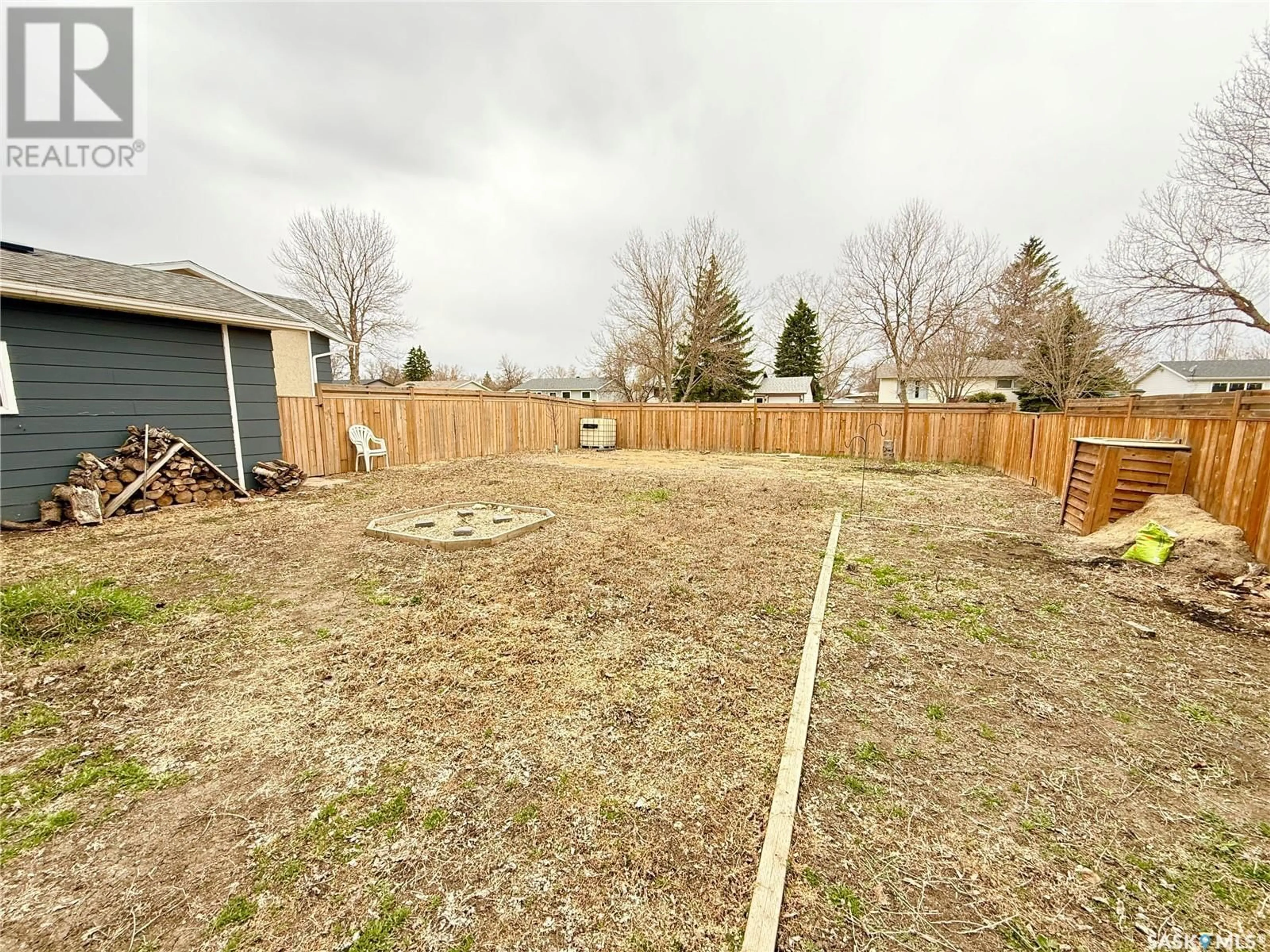 Unknown for 98 14TH STREET, Weyburn Saskatchewan S4H2N2