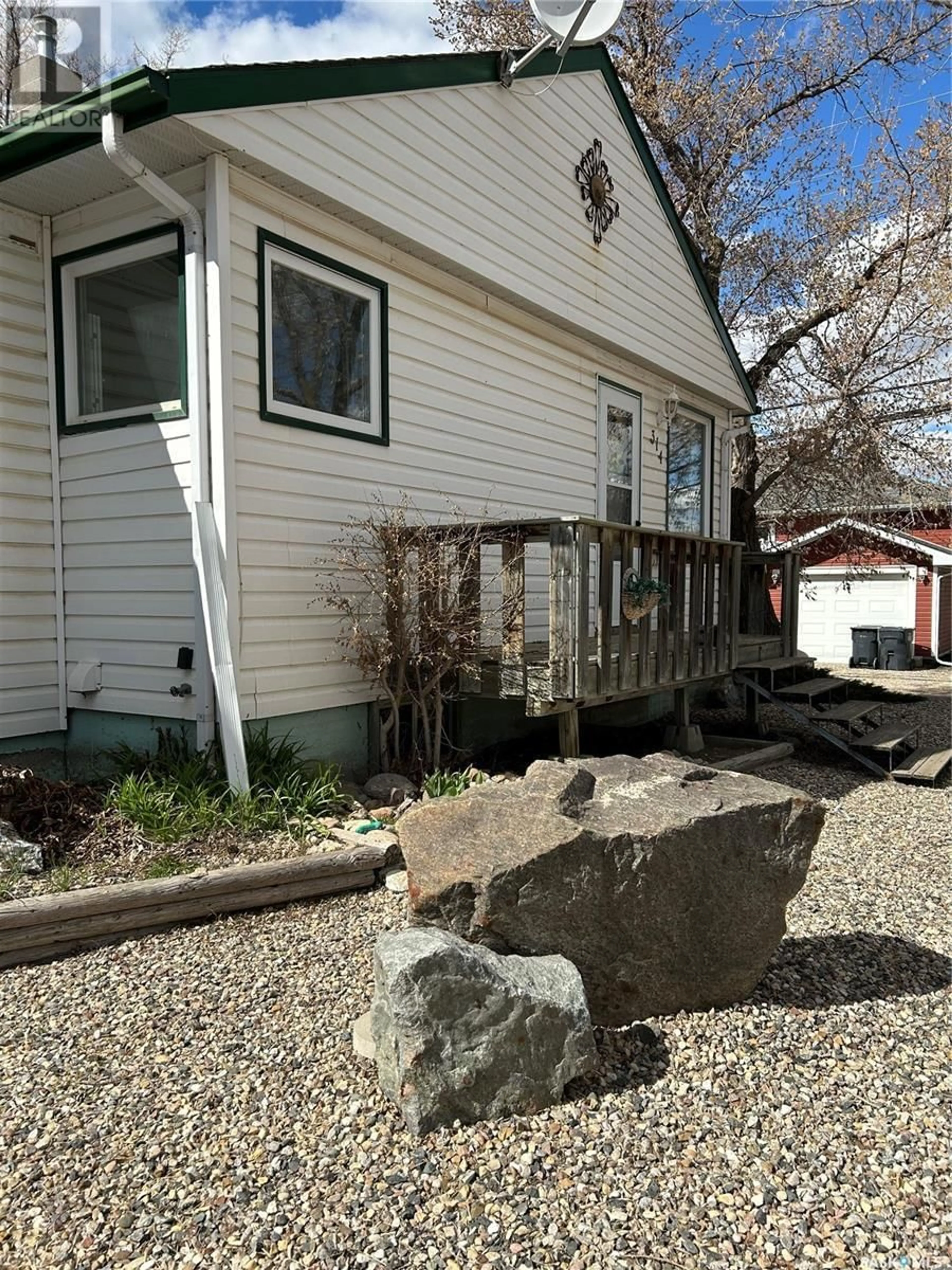 Unknown for 314 14TH AVENUE, Estevan Saskatchewan S4A1E9
