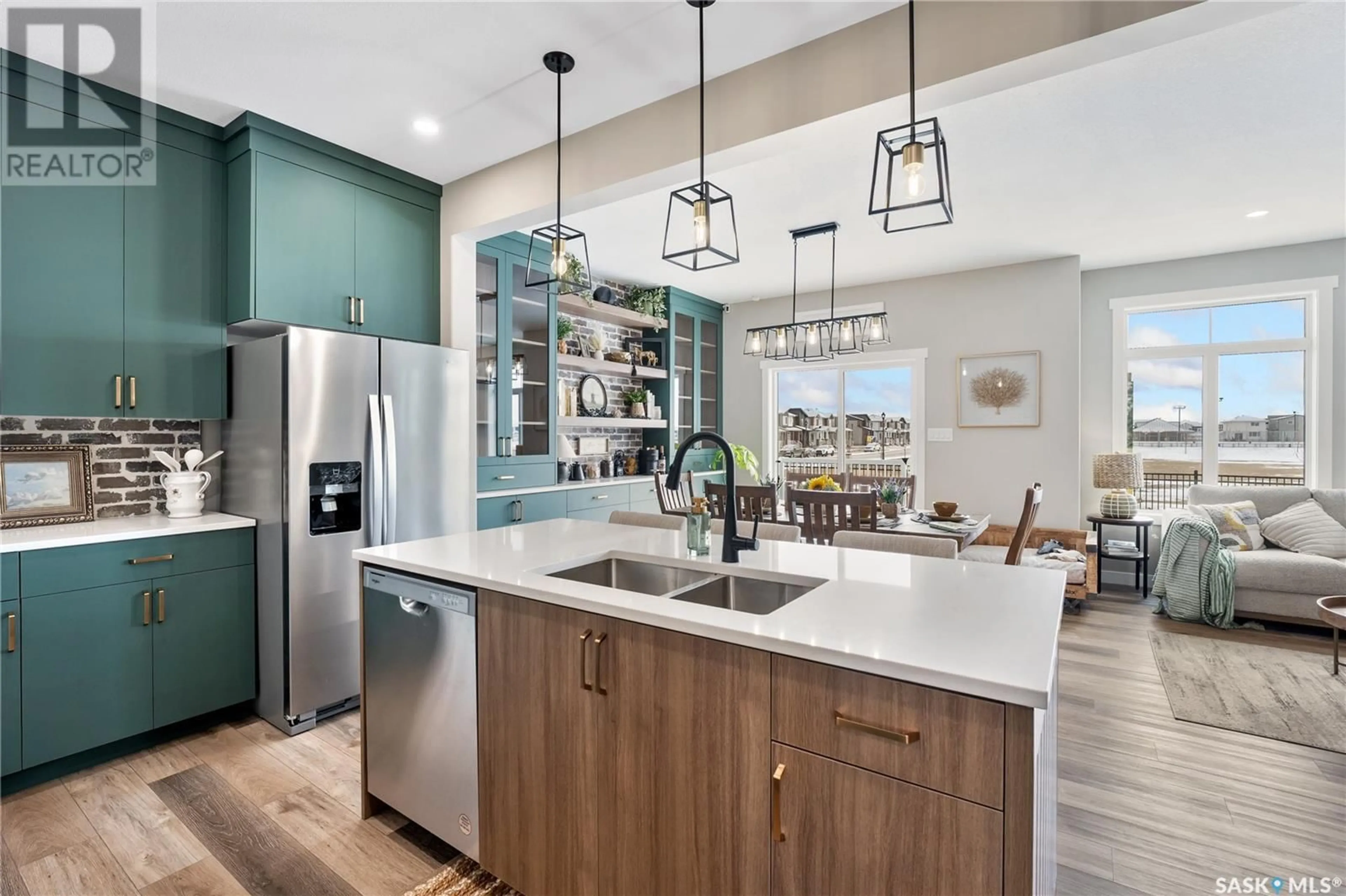 Open concept kitchen, ceramic/tile floor for 3052 DUMONT WAY, Regina Saskatchewan S4V3Z3