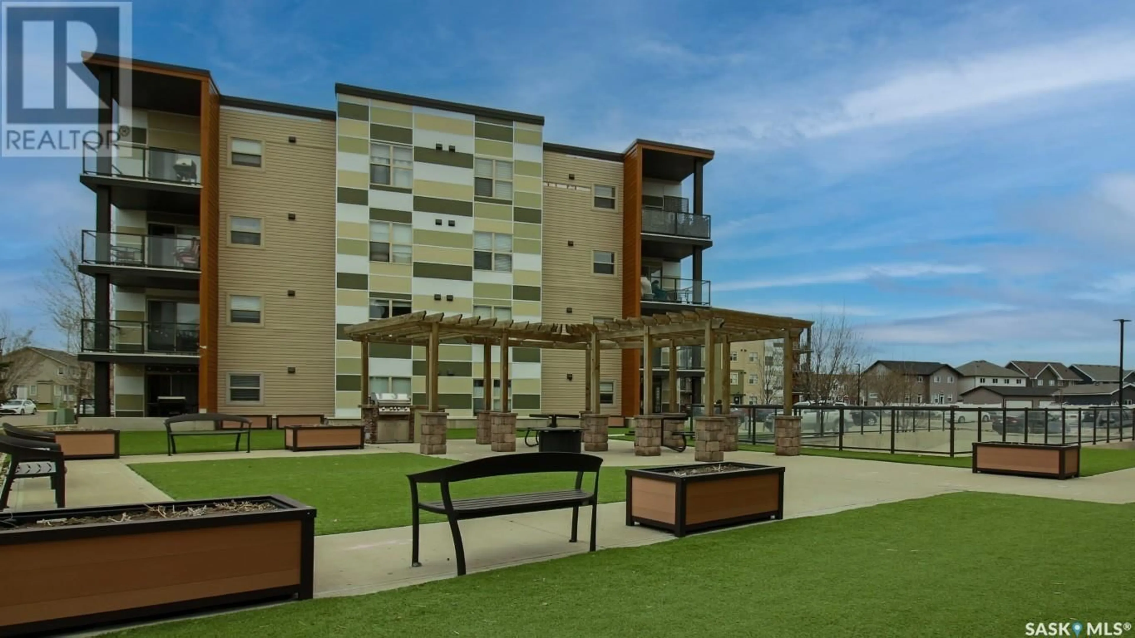 Patio, building for 5500 - 1215 MITCHINSON WAY, Regina Saskatchewan S4W0N9