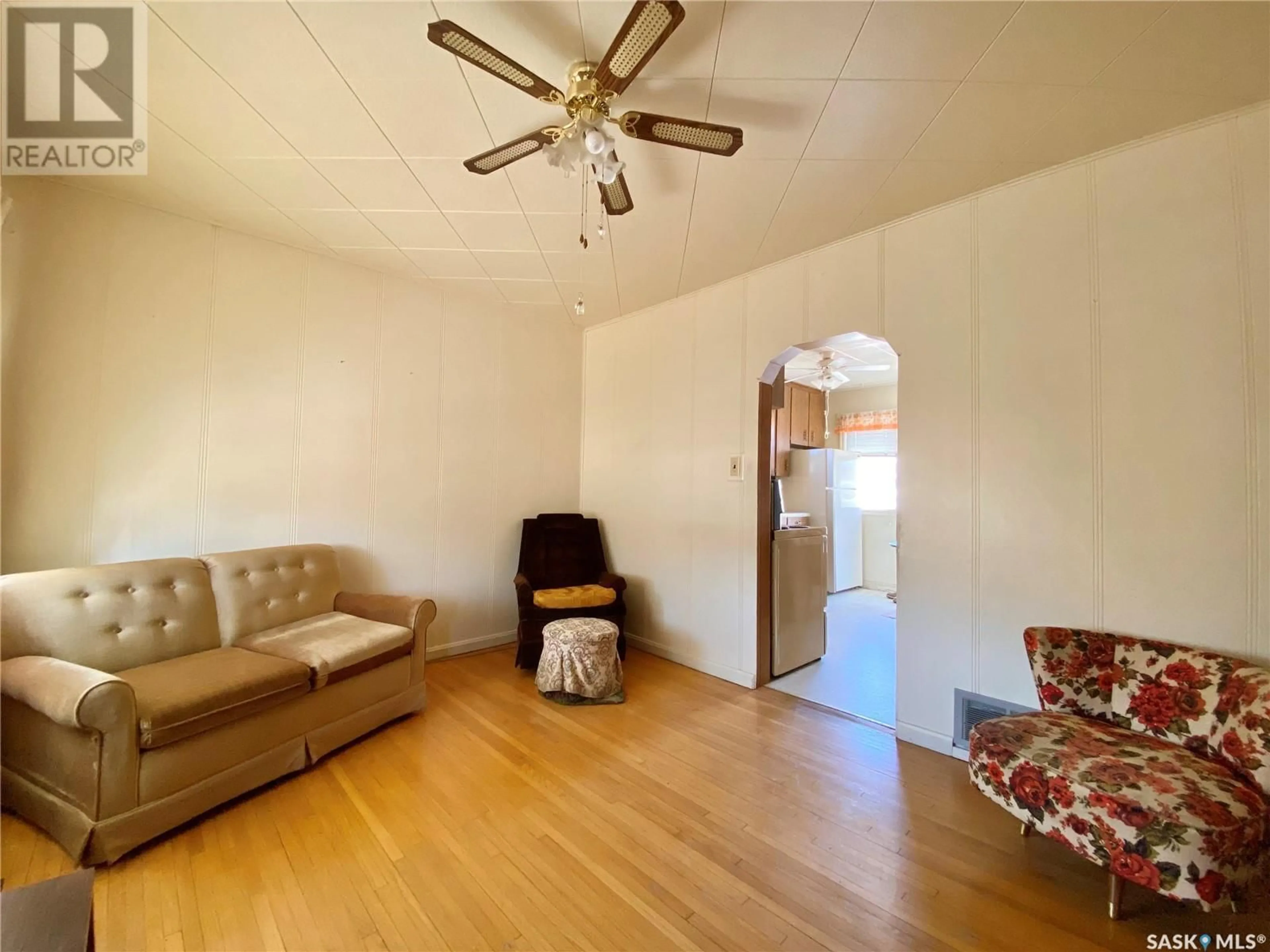A pic of a room for 969 ELPHINSTONE STREET, Regina Saskatchewan S4T3L7