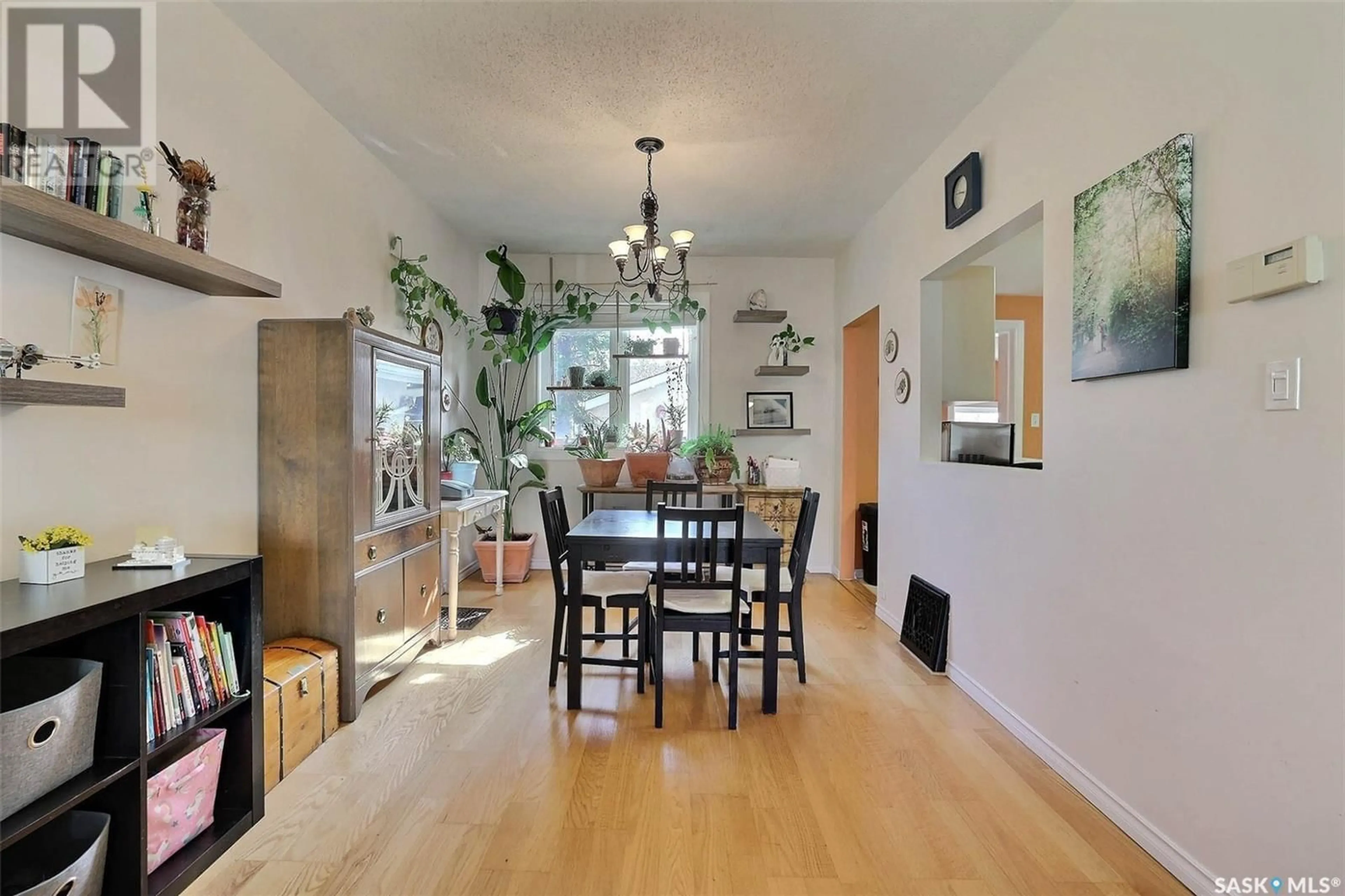 Dining room, unknown for 2255 GARNET STREET, Regina Saskatchewan S4T3A1