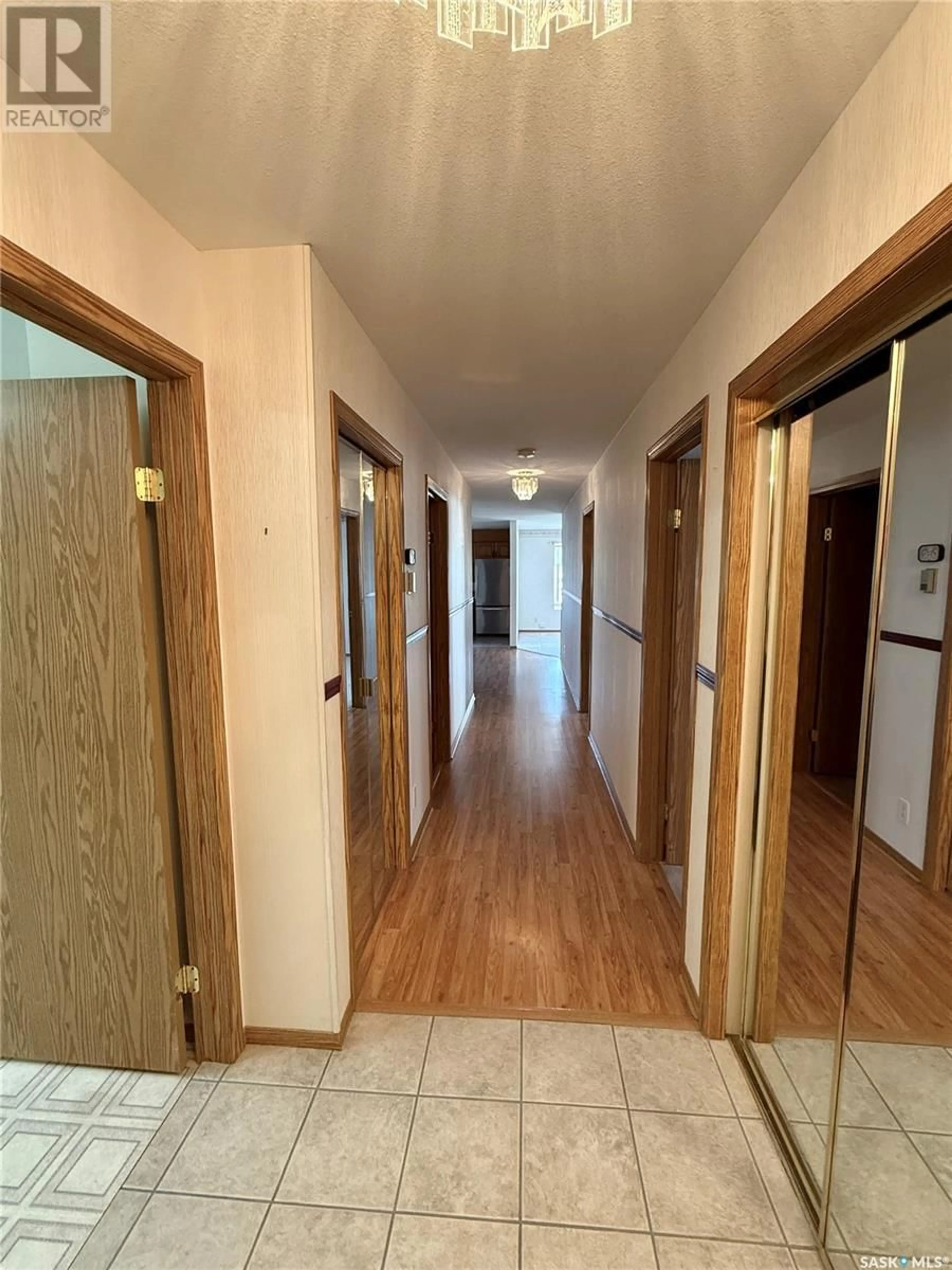 Indoor foyer for 104 115 KEEVIL CRESCENT, Saskatoon Saskatchewan S7N4P2