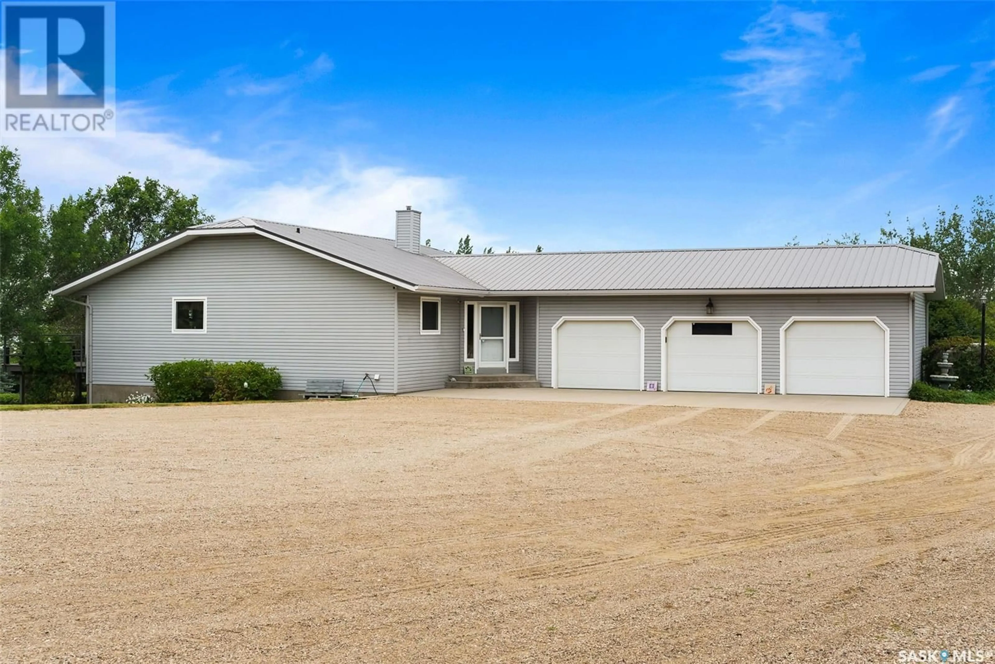 Home with vinyl exterior material, street for PRAIRIE VIEW COMMUTER ACREAGE, Edenwold Rm No. 158 Saskatchewan S4L5B1