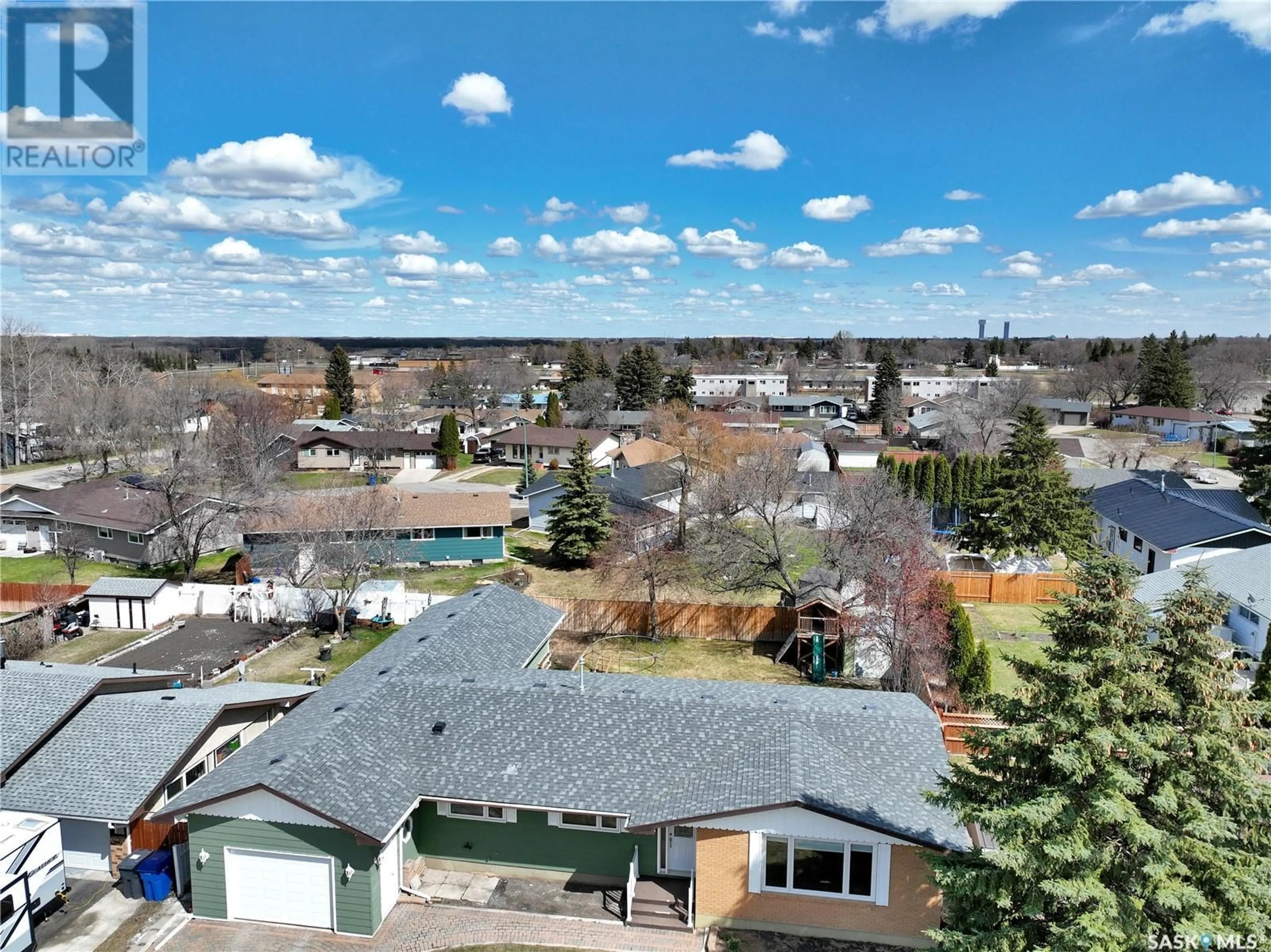A pic from outside/outdoor area/front of a property/back of a property/a pic from drone, city buildings view from balcony for 537 STANLEY STREET, Esterhazy Saskatchewan S0A0X0