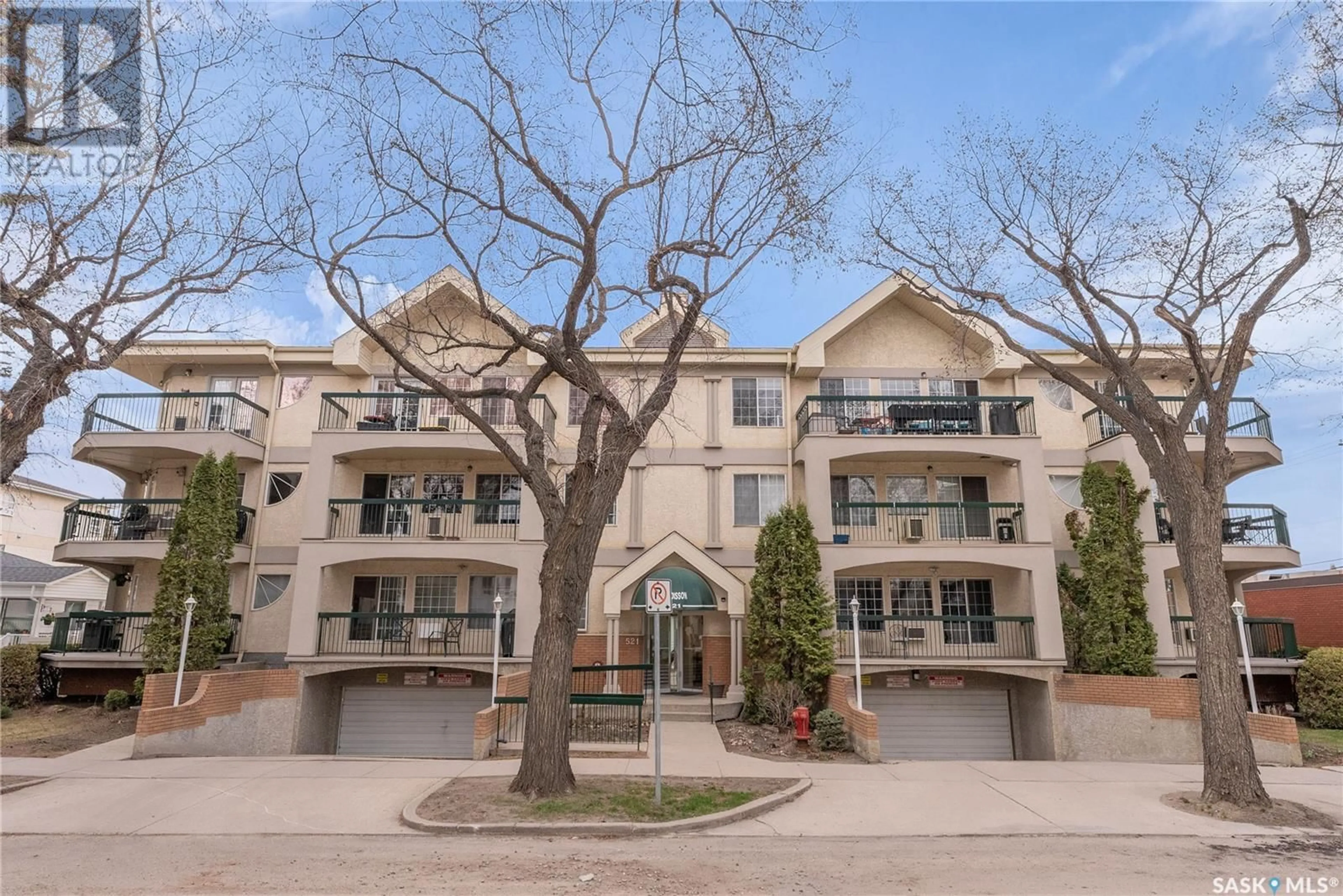 Patio, unknown for 204 - 521 MAIN STREET, Saskatoon Saskatchewan S7N0C2