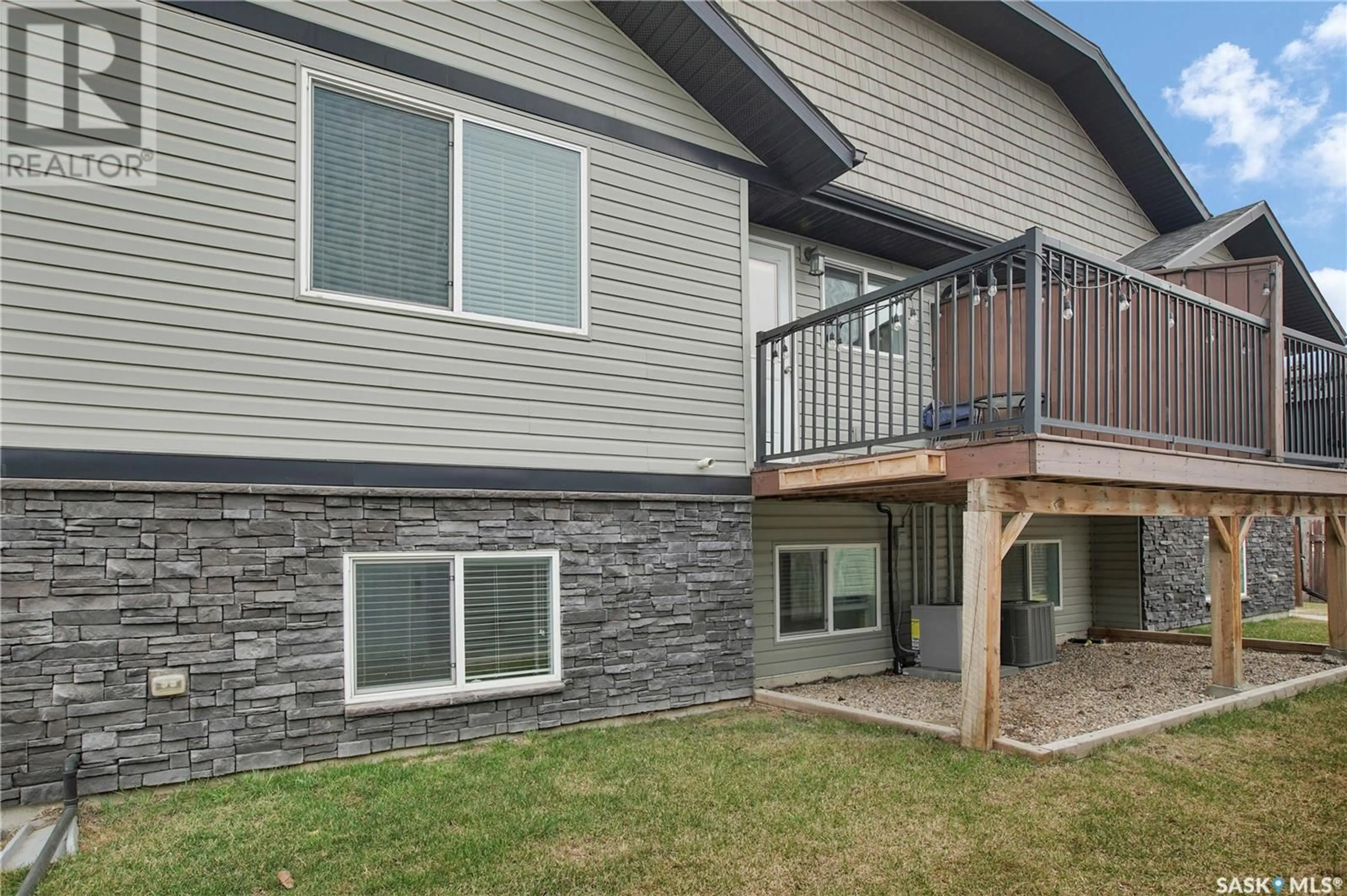 Home with vinyl exterior material, unknown for N - 1 38 2ND AVENUE, Martensville Saskatchewan S0K2T0