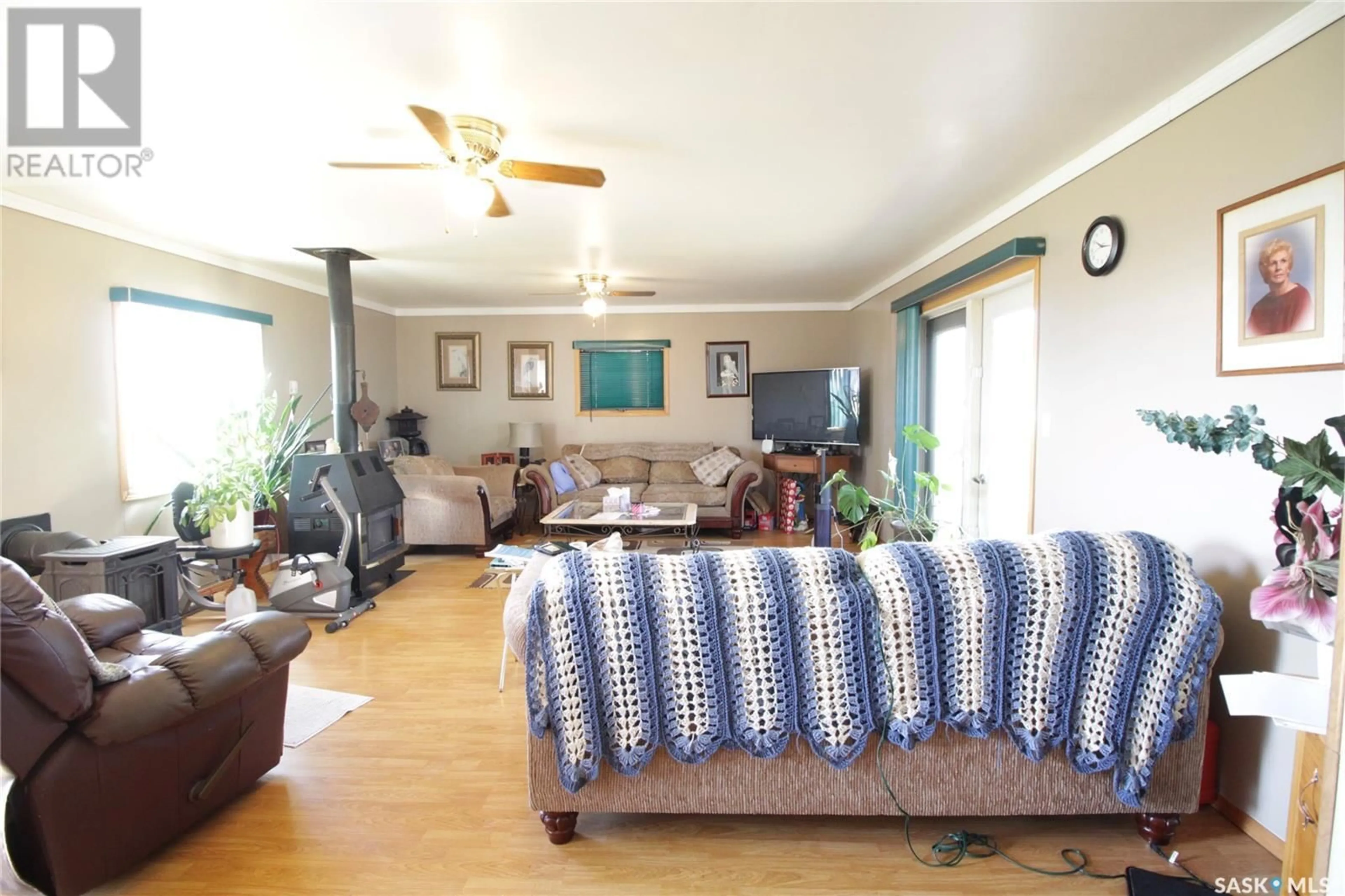 Living room with furniture, unknown for 68 RAILWAY AVENUE, Fairlight Saskatchewan S0G1M0