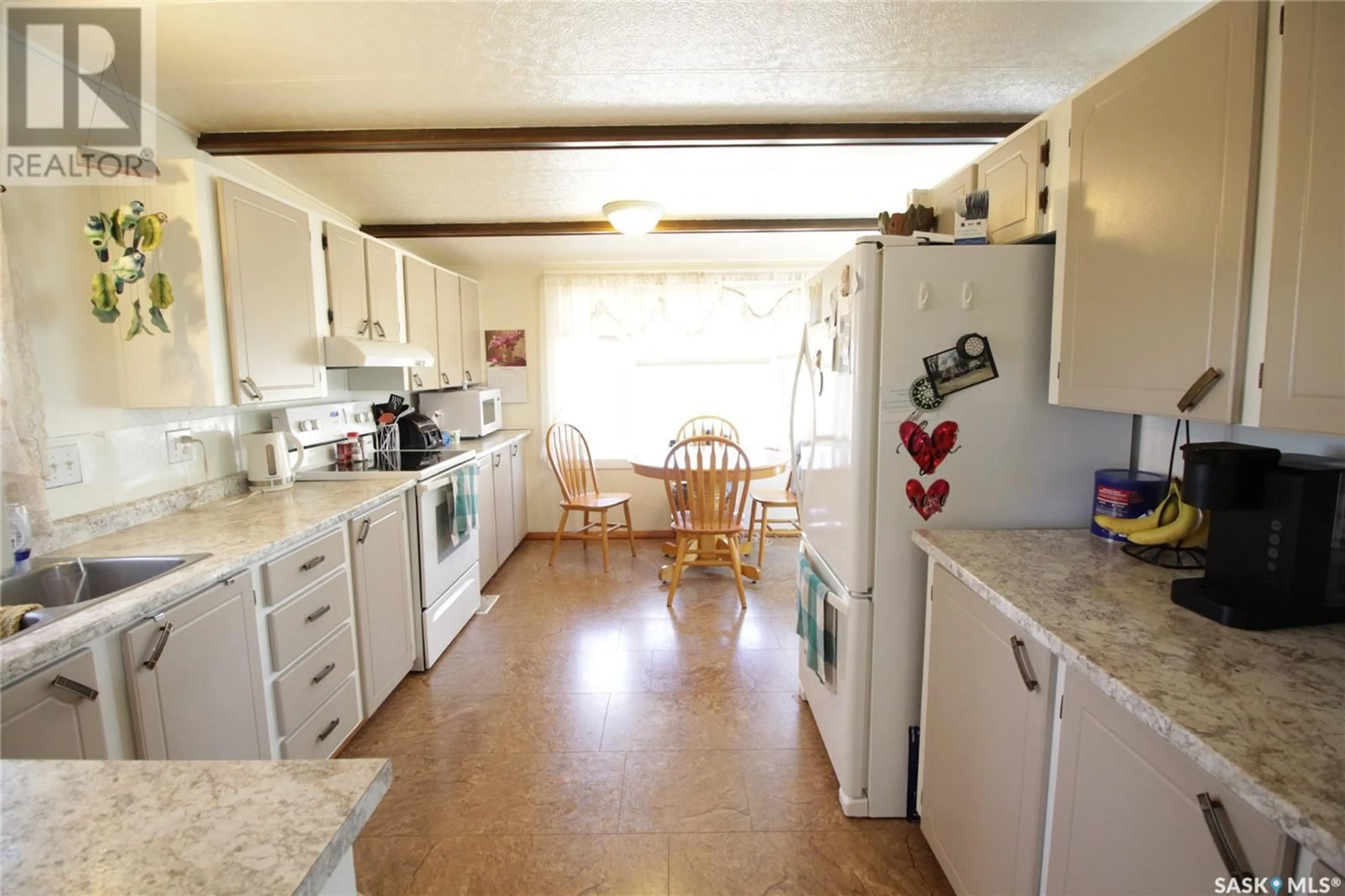 Standard kitchen, unknown for 68 RAILWAY AVENUE, Fairlight Saskatchewan S0G1M0