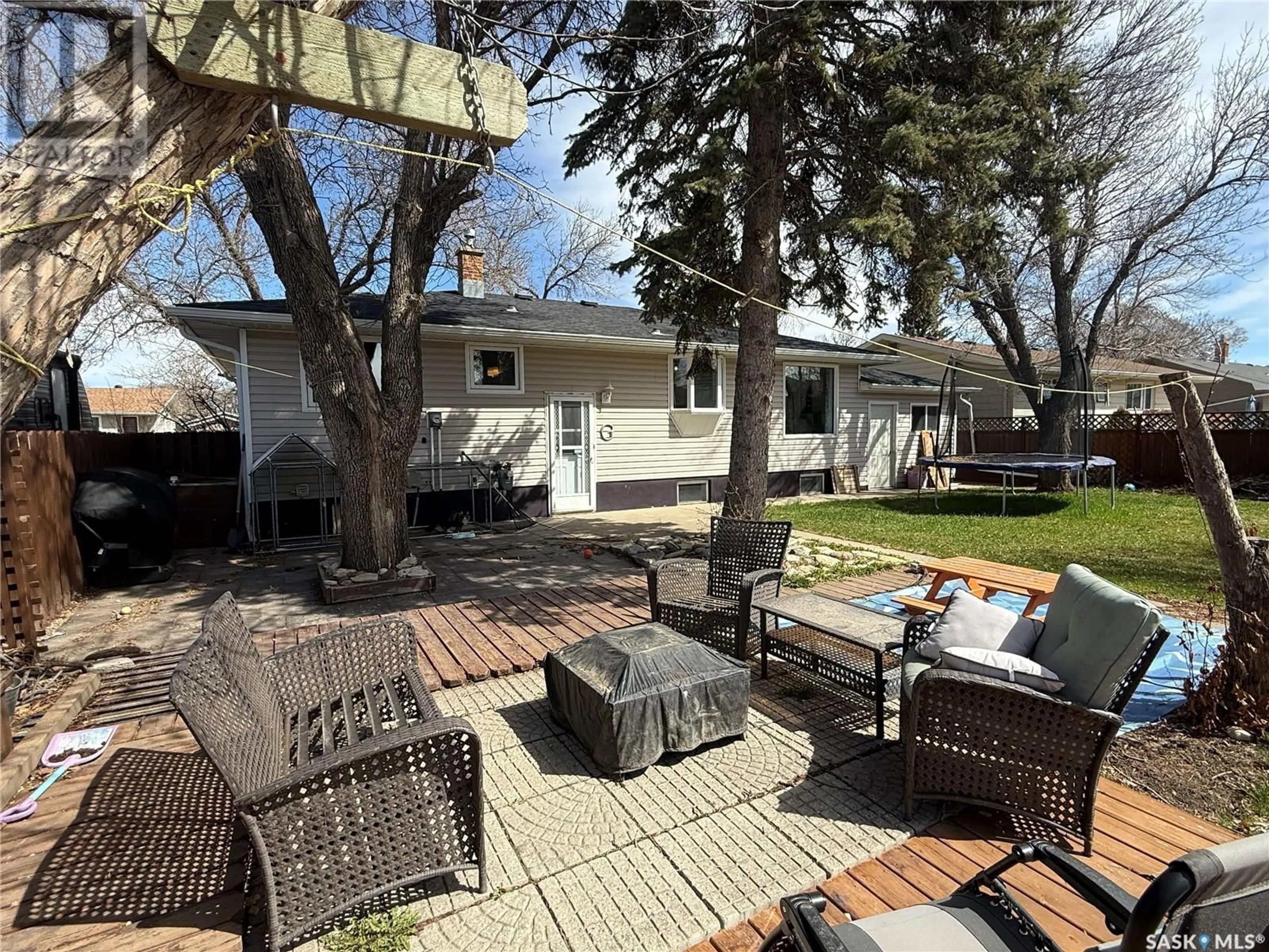 Patio, street for 20 SCOTT CRESCENT, Weyburn Saskatchewan S4H1T6