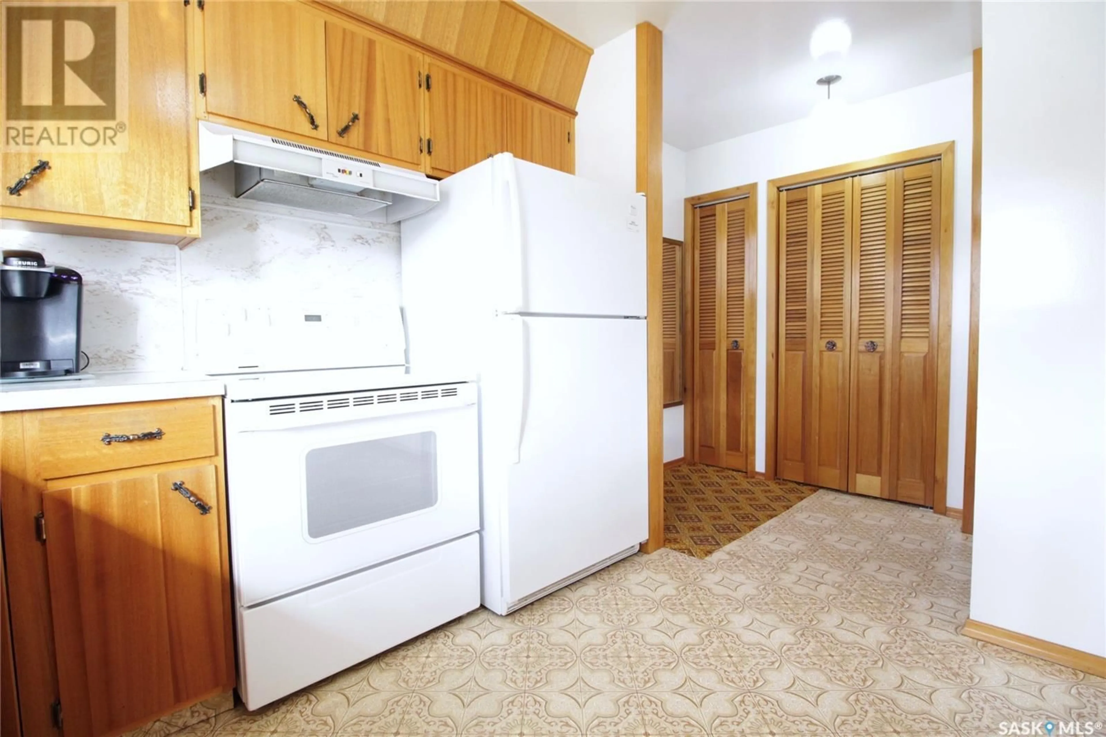Standard kitchen, unknown for 1301 SOUTH FRONT STREET, Moosomin Saskatchewan S0G3N0