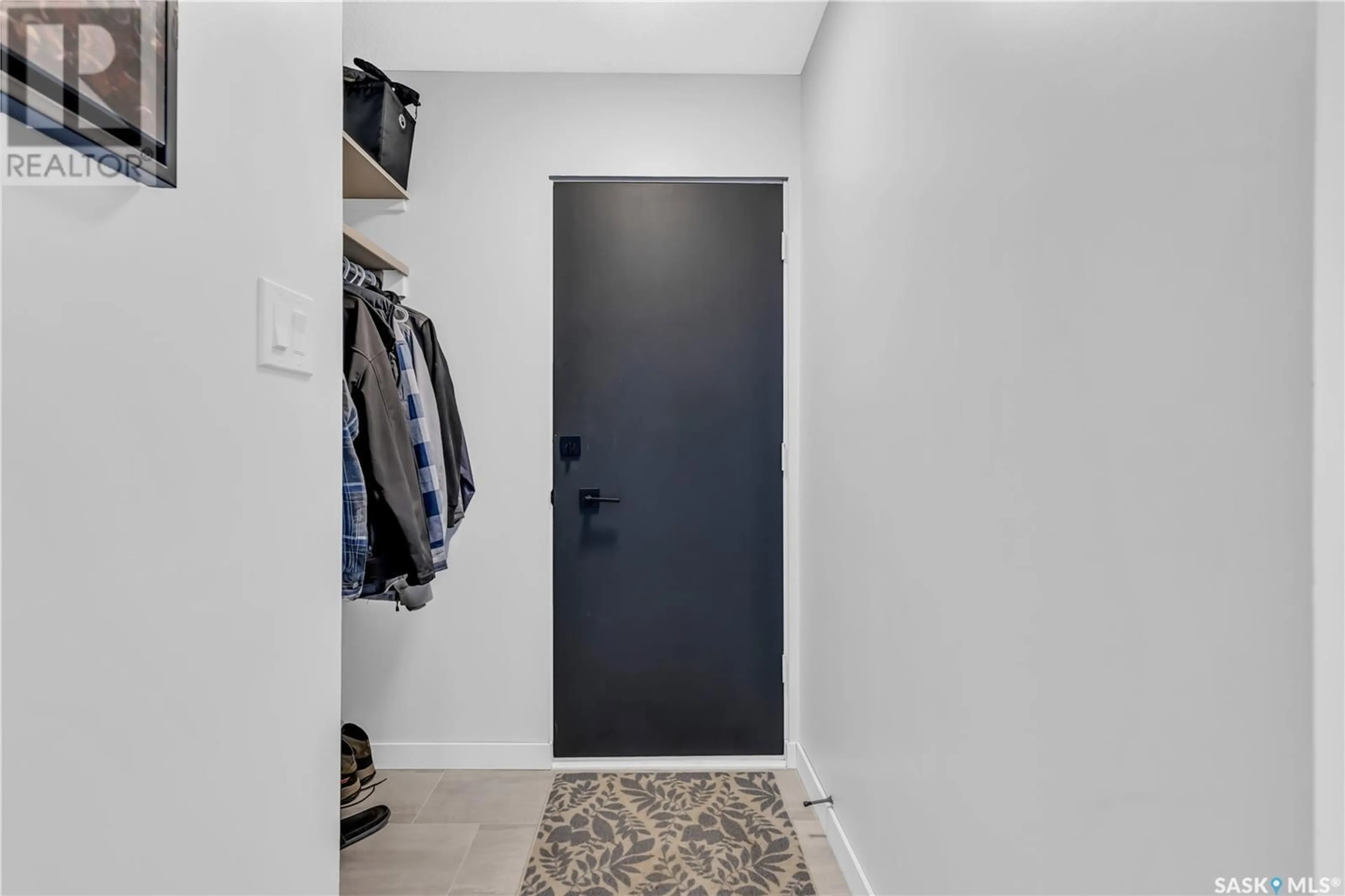 Indoor entryway for 1952 96TH STREET, North Battleford Saskatchewan S9A0J4